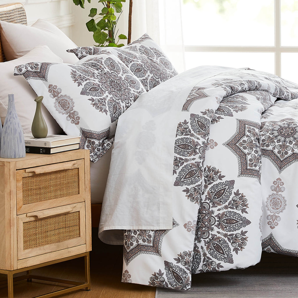 Infinity Comforter Set