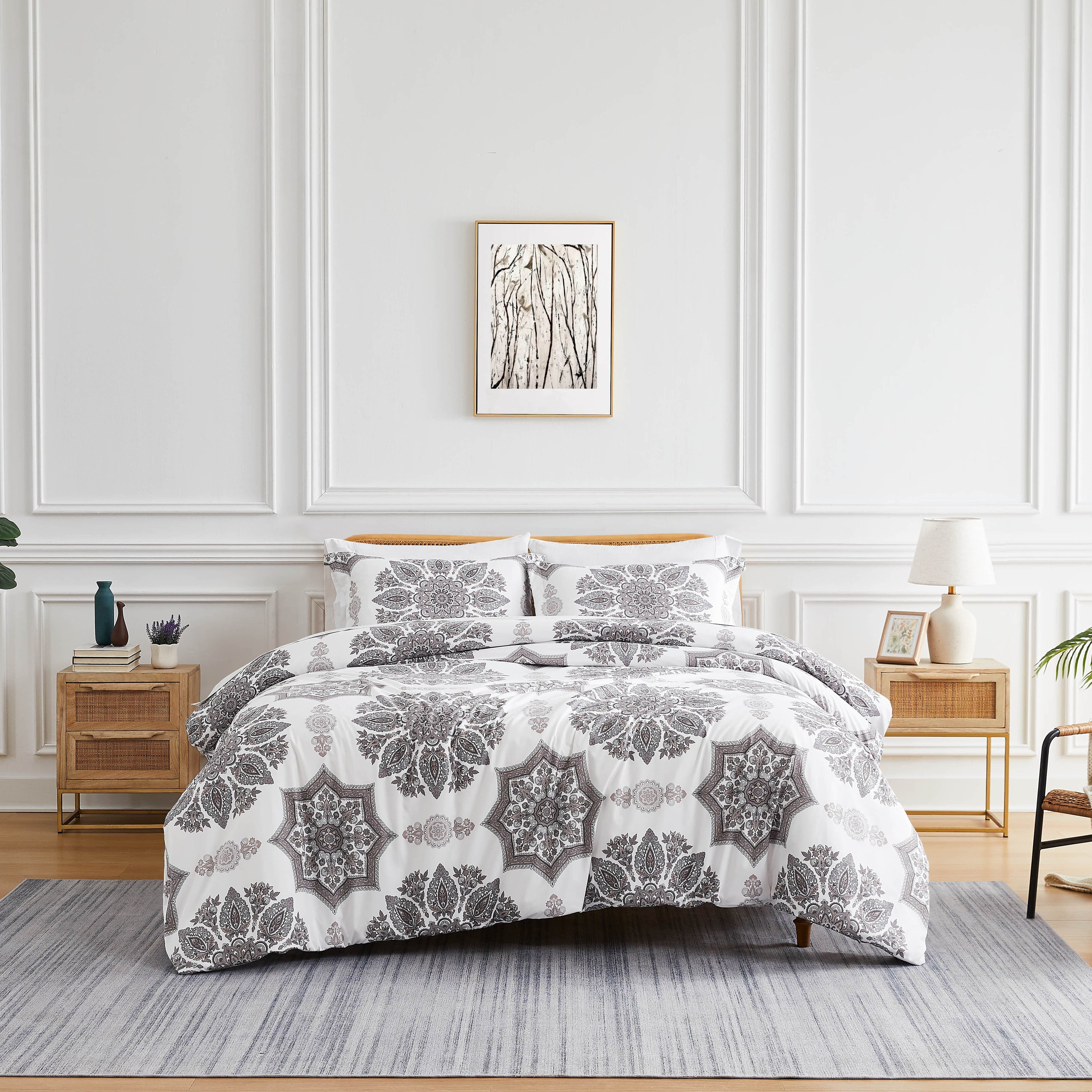 Front View of Infinity Comforter Set in grey#color_infinity-grey