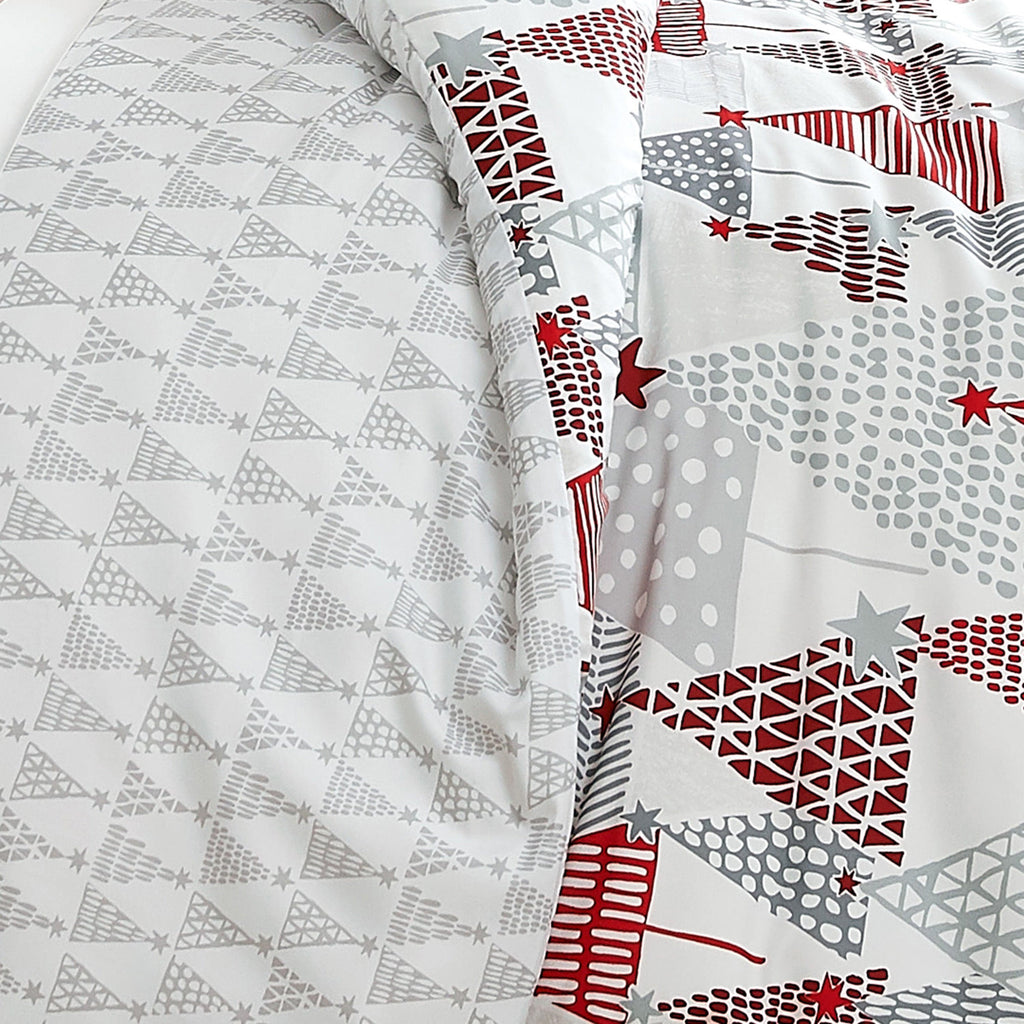 Merry and Bright Reversible Comforter Set