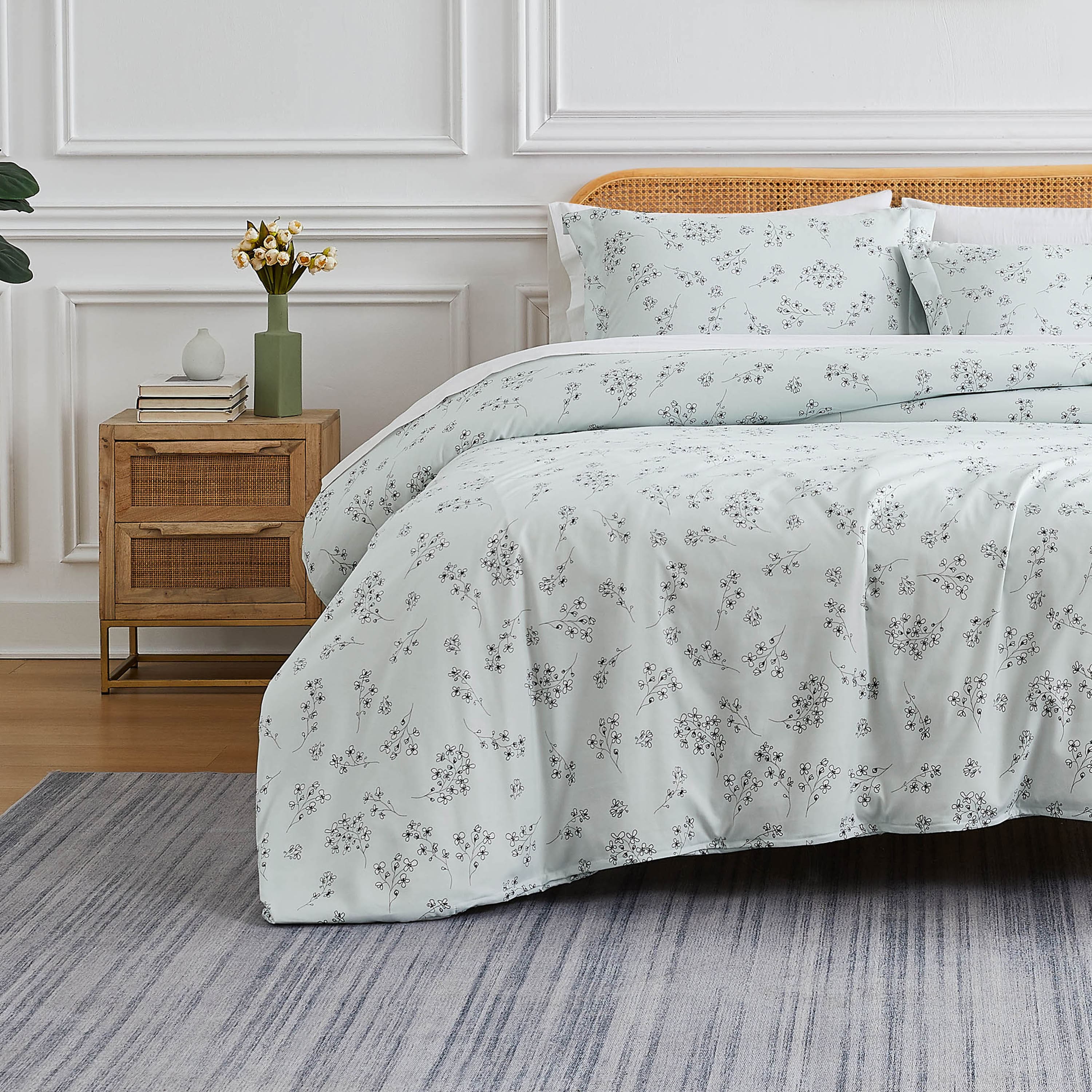 Sweet Florals Comforter Set