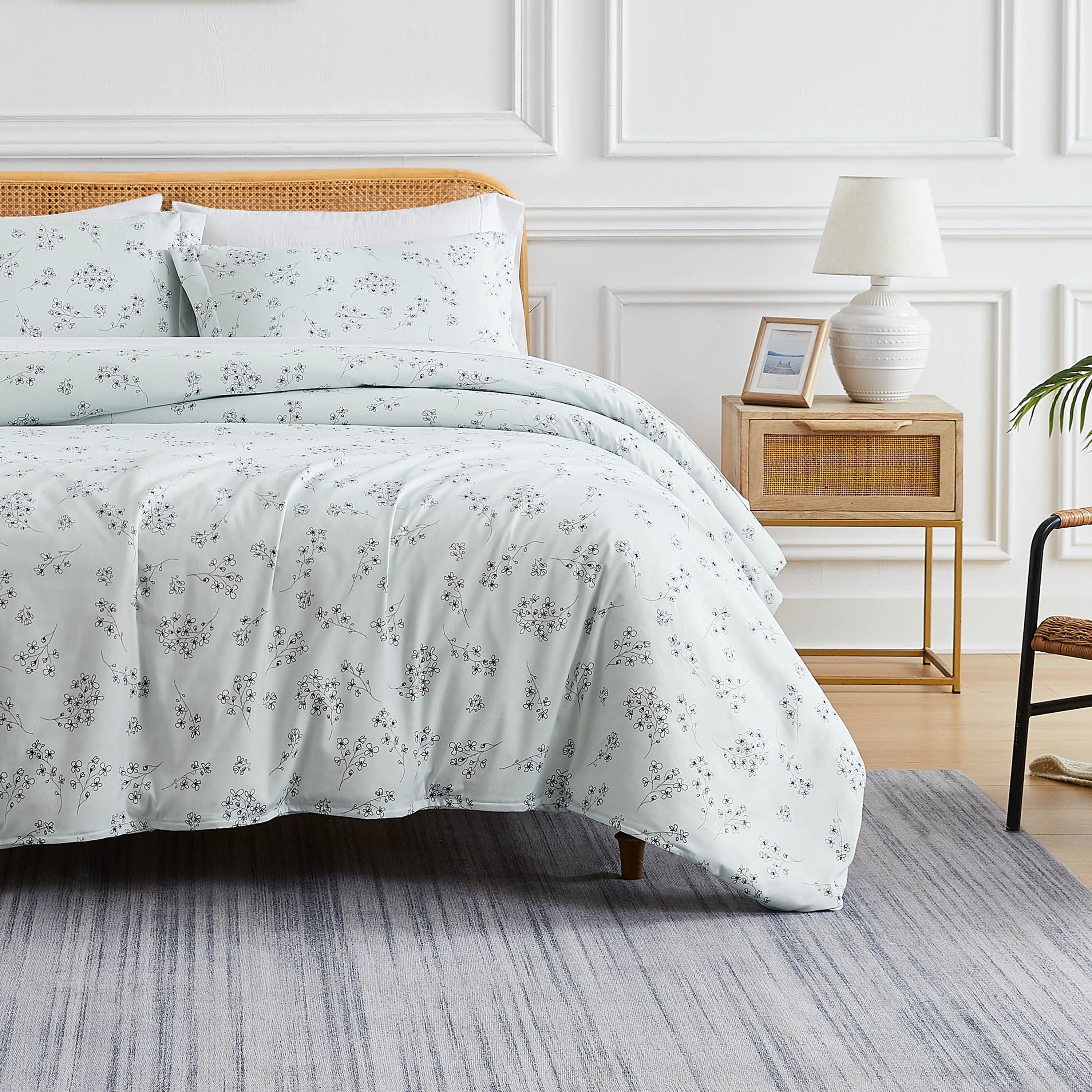 Sweet Florals Comforter Set