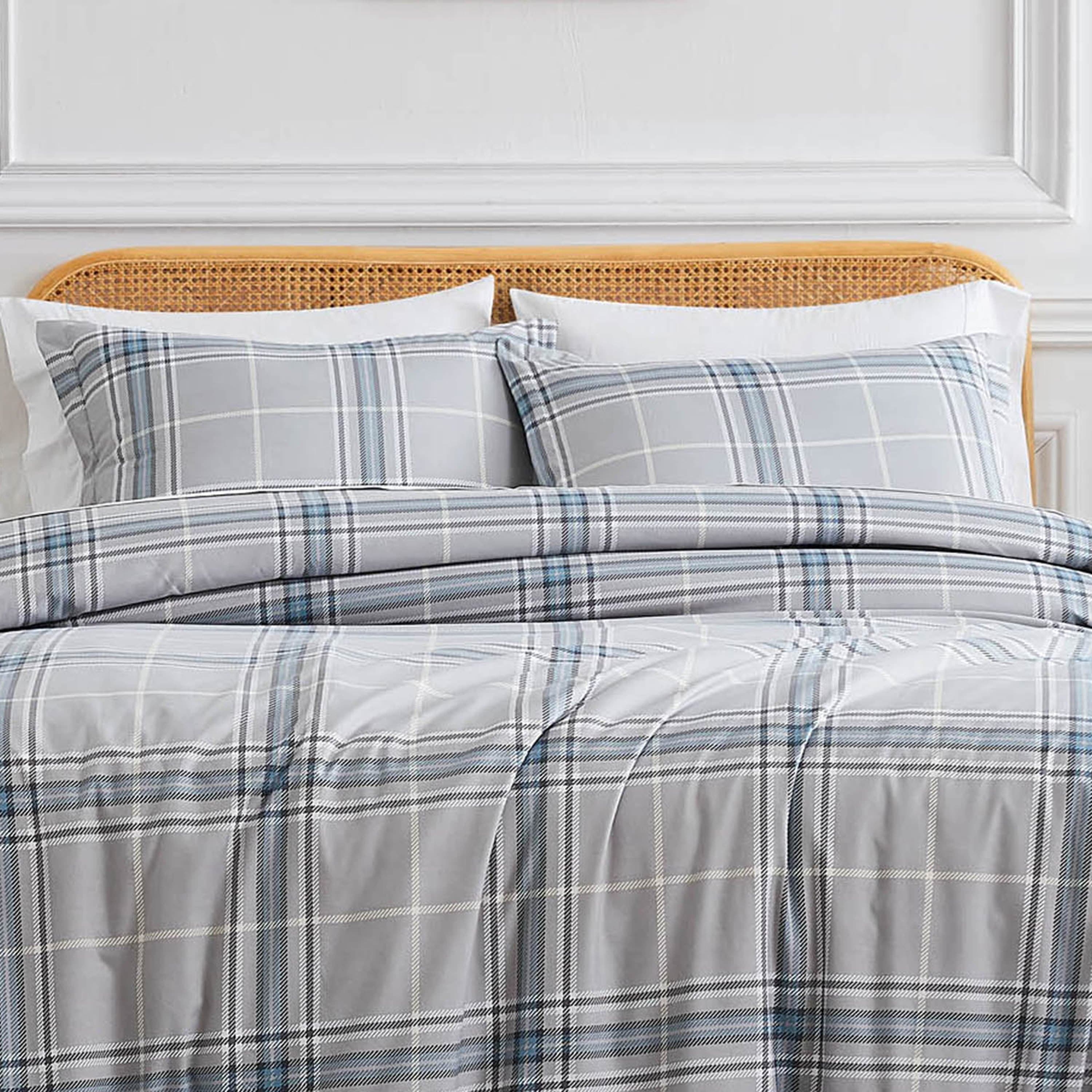 Vilano Plaid Comforter Set