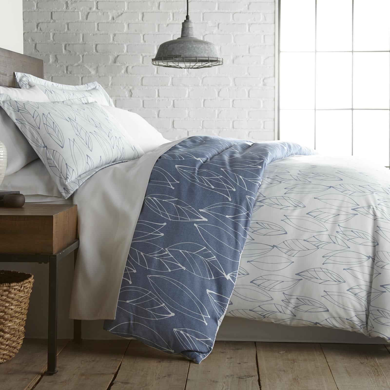 Modern Foliage Reversible Duvet Cover Set