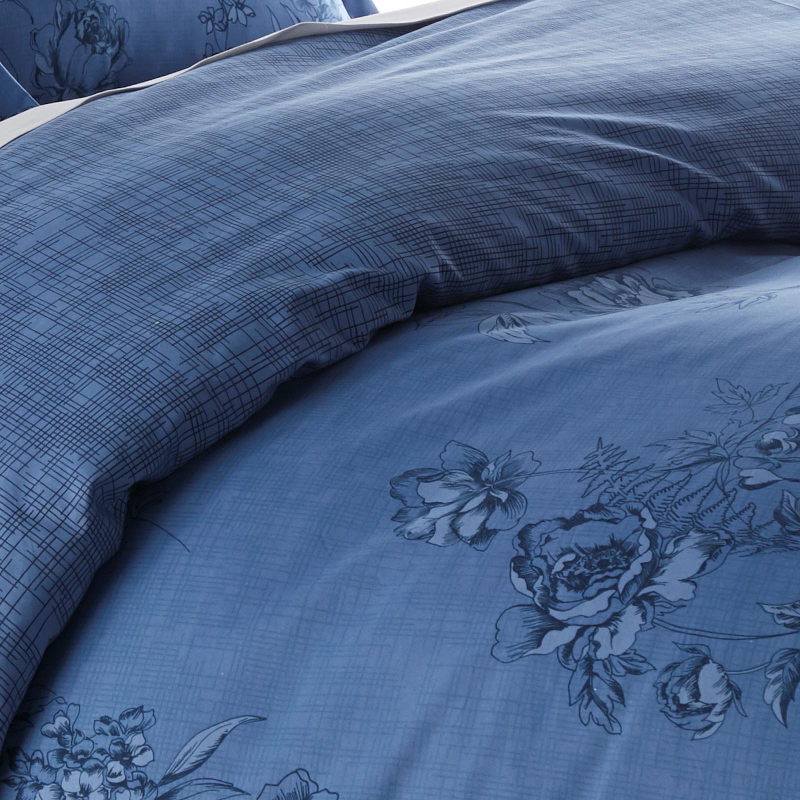Harmony Comforter Set