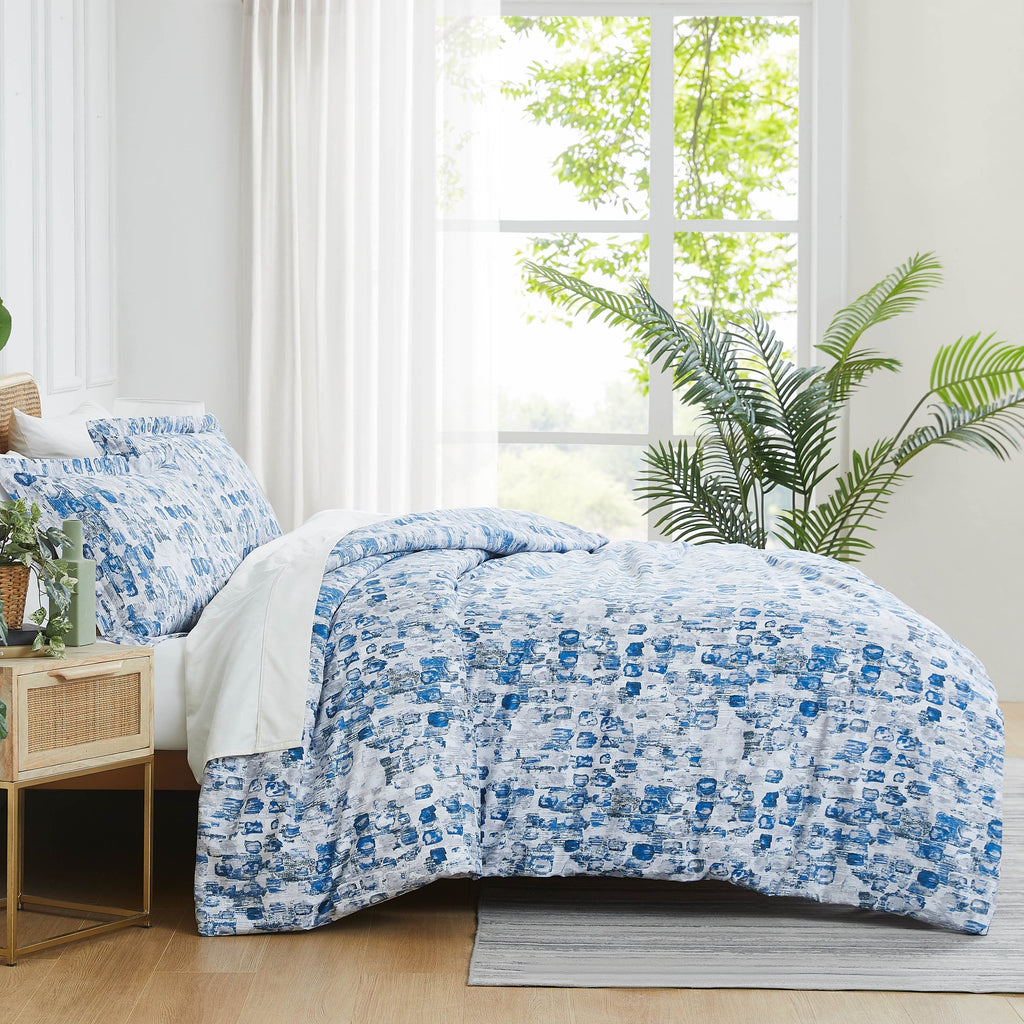 Side View of Rhythm Duvet Cover in Blue#color_rhythm-blue