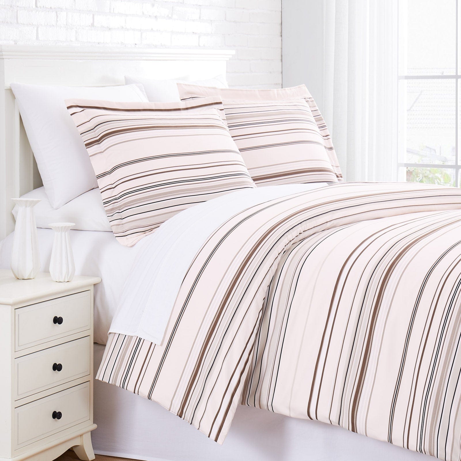 #color_coastal-taupe