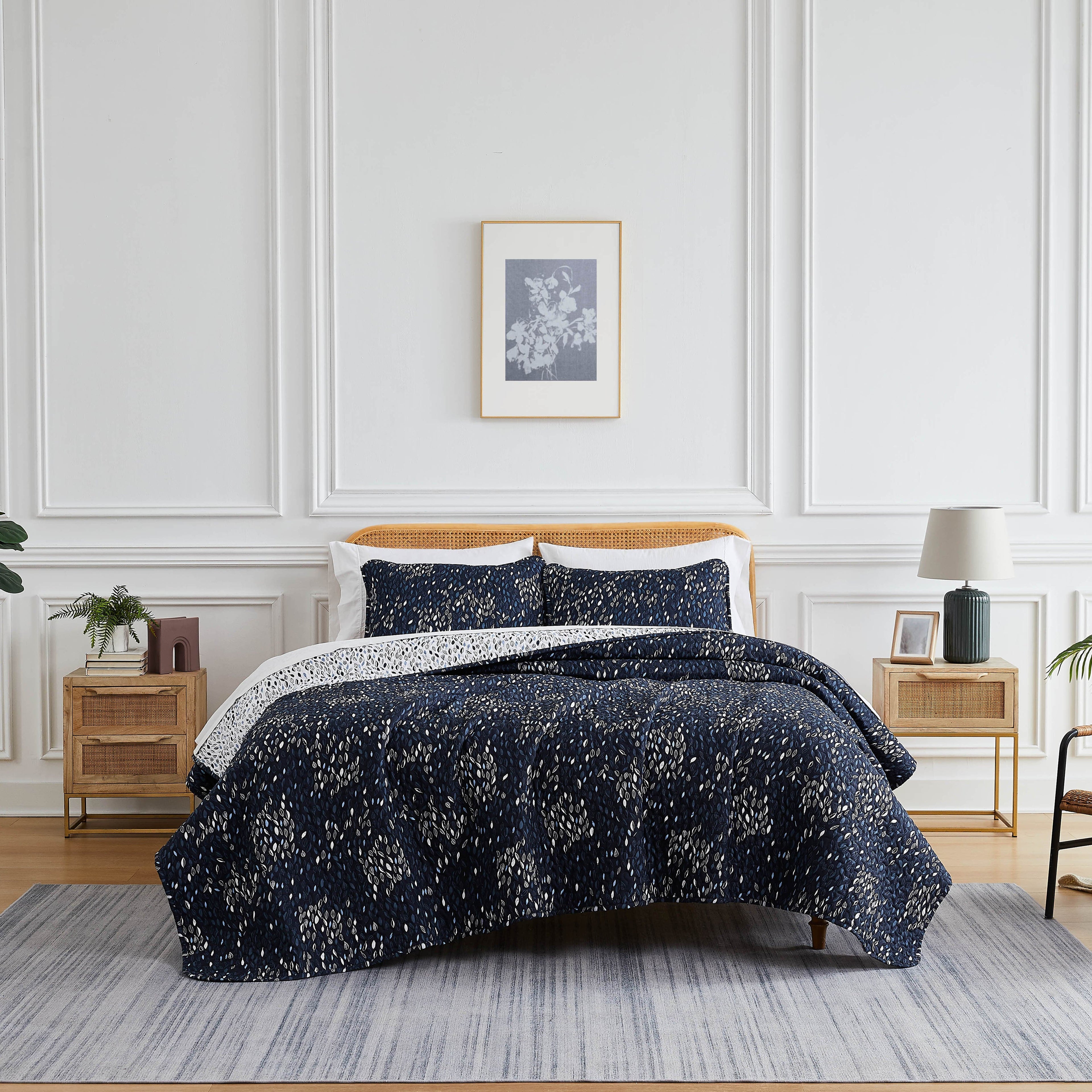 Botanical Leaves Reversible Quilt Set