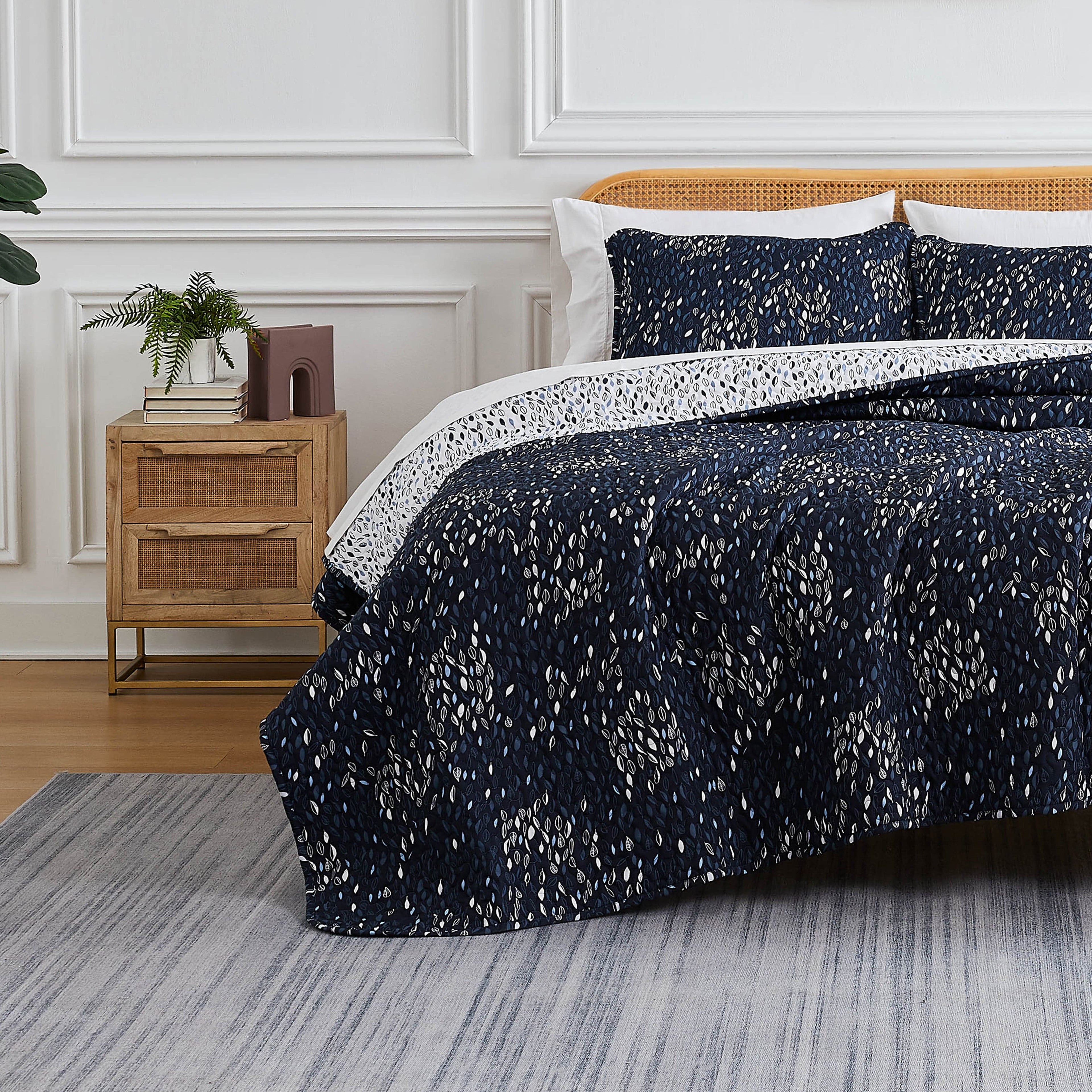 Botanical Leaves Reversible Quilt Set