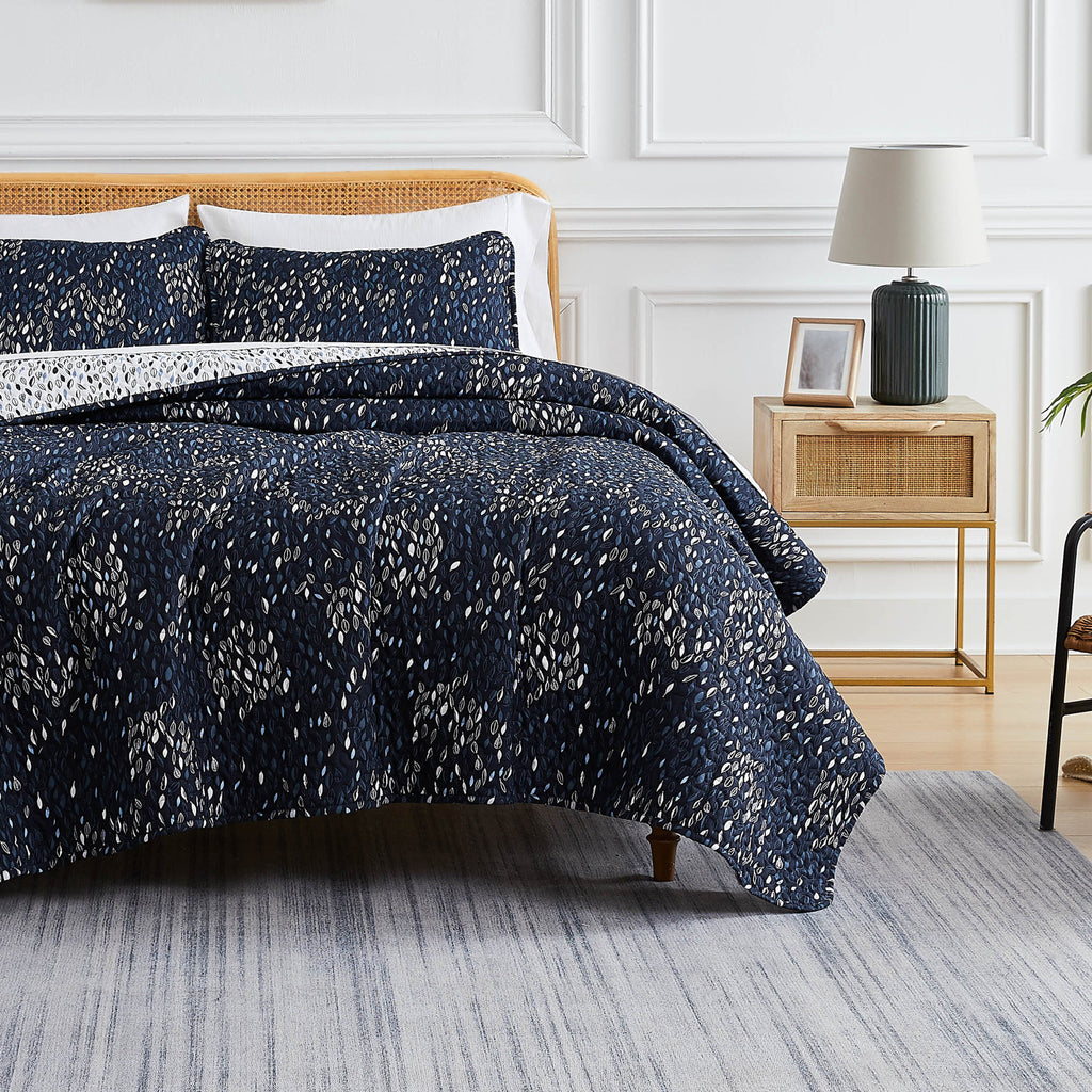 Botanical Leaves Reversible Quilt Set