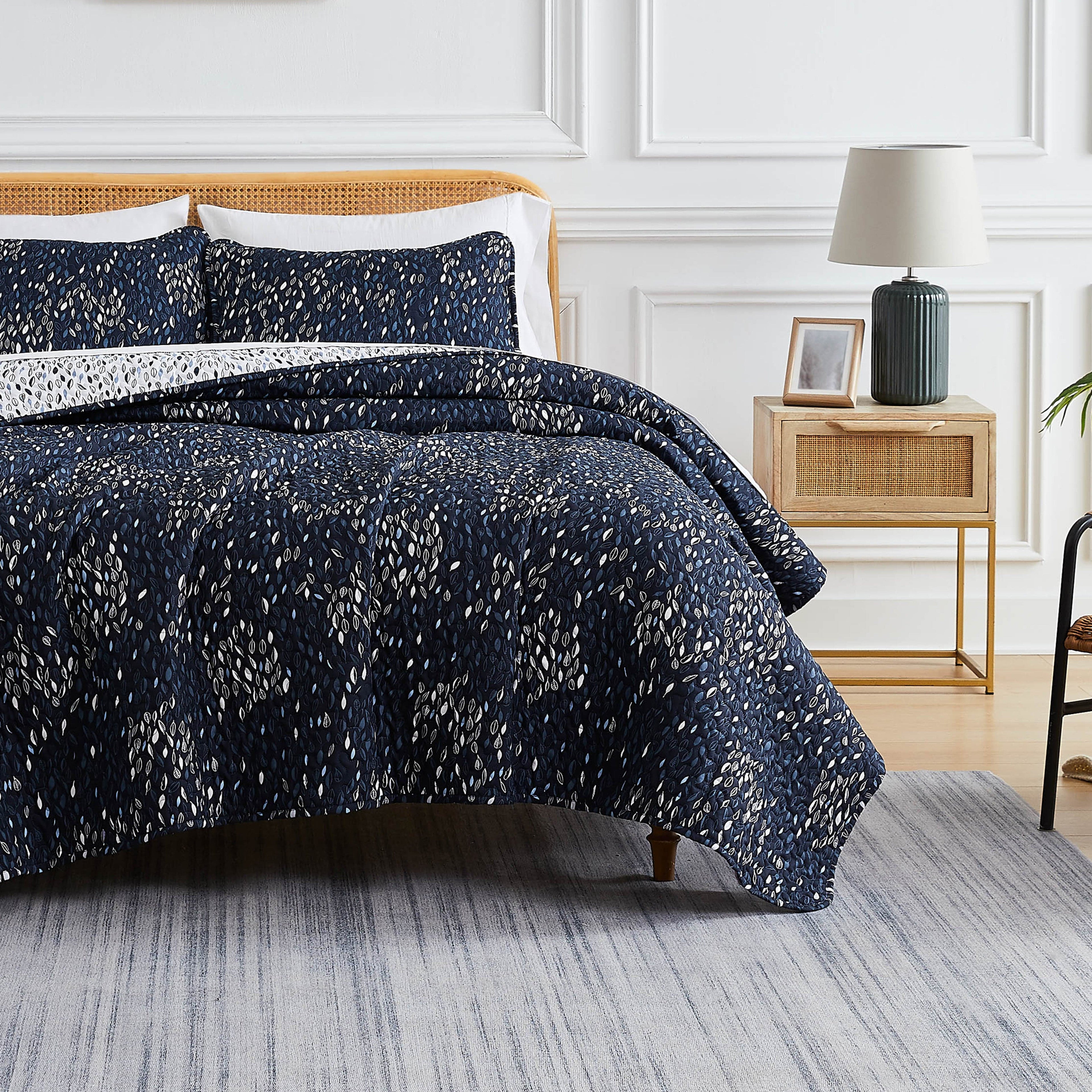 Botanical Leaves Reversible Quilt Set
