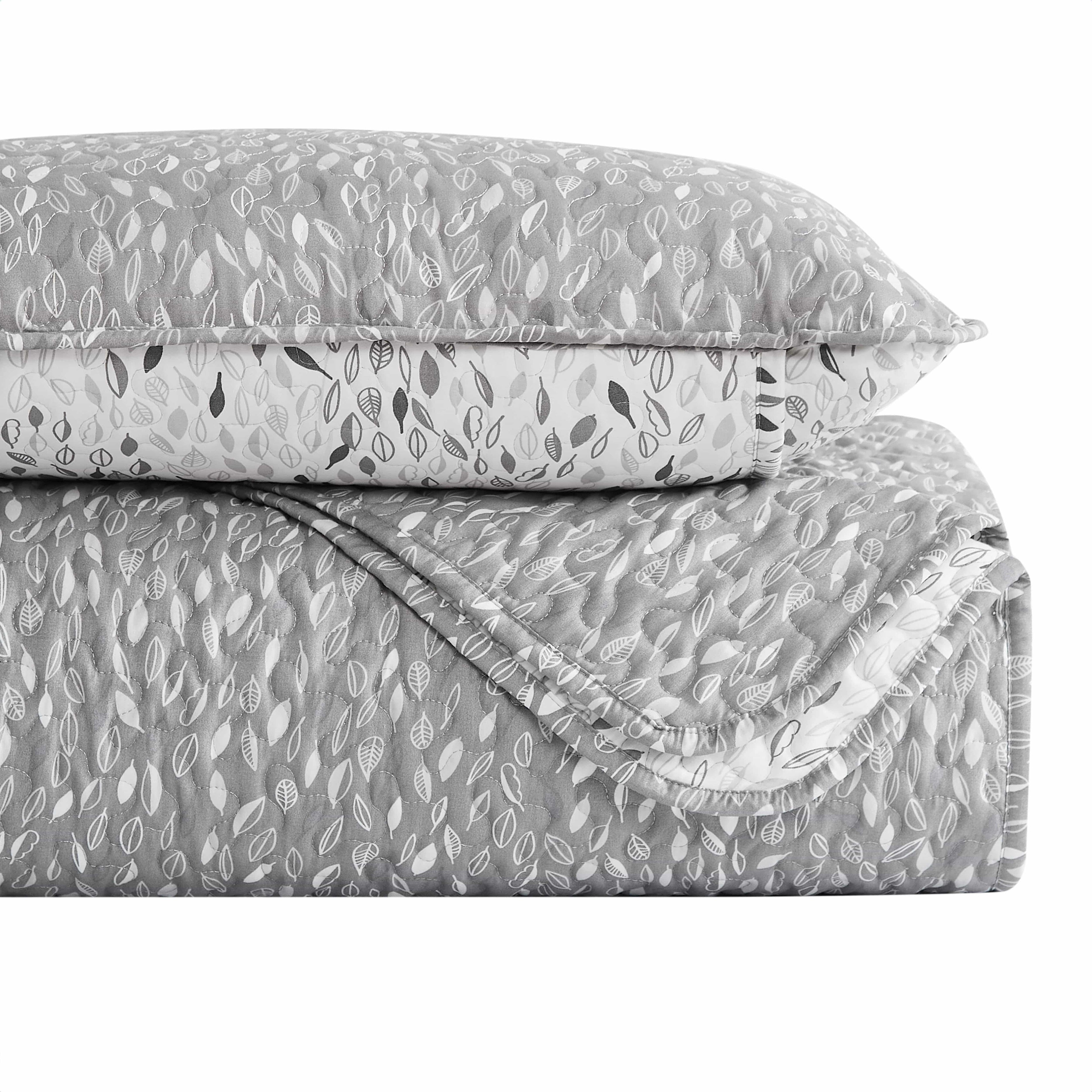 Botanical Leaves Reversible Quilt Set