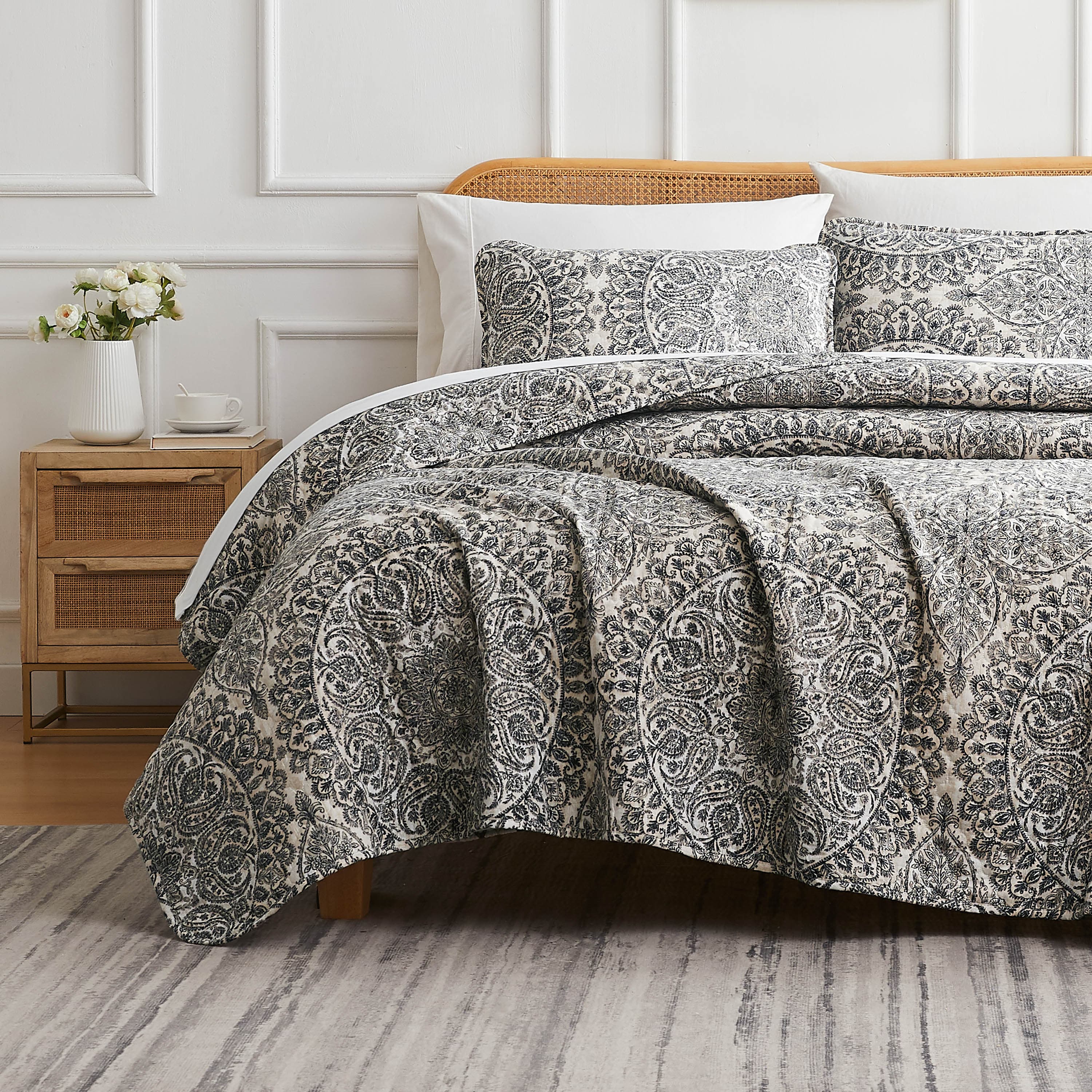 Ashanti Oversized Quilt Set