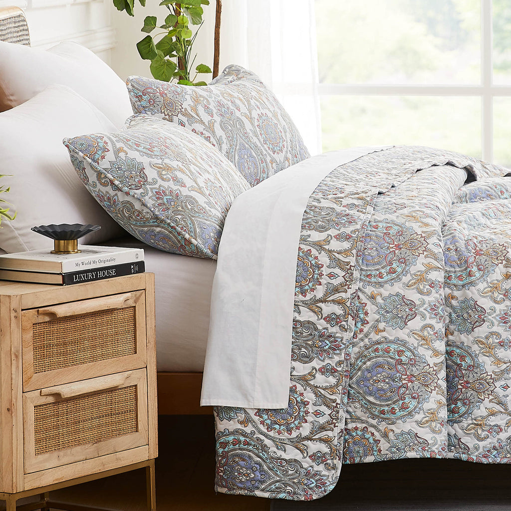 Boho Paisley Quilt Set