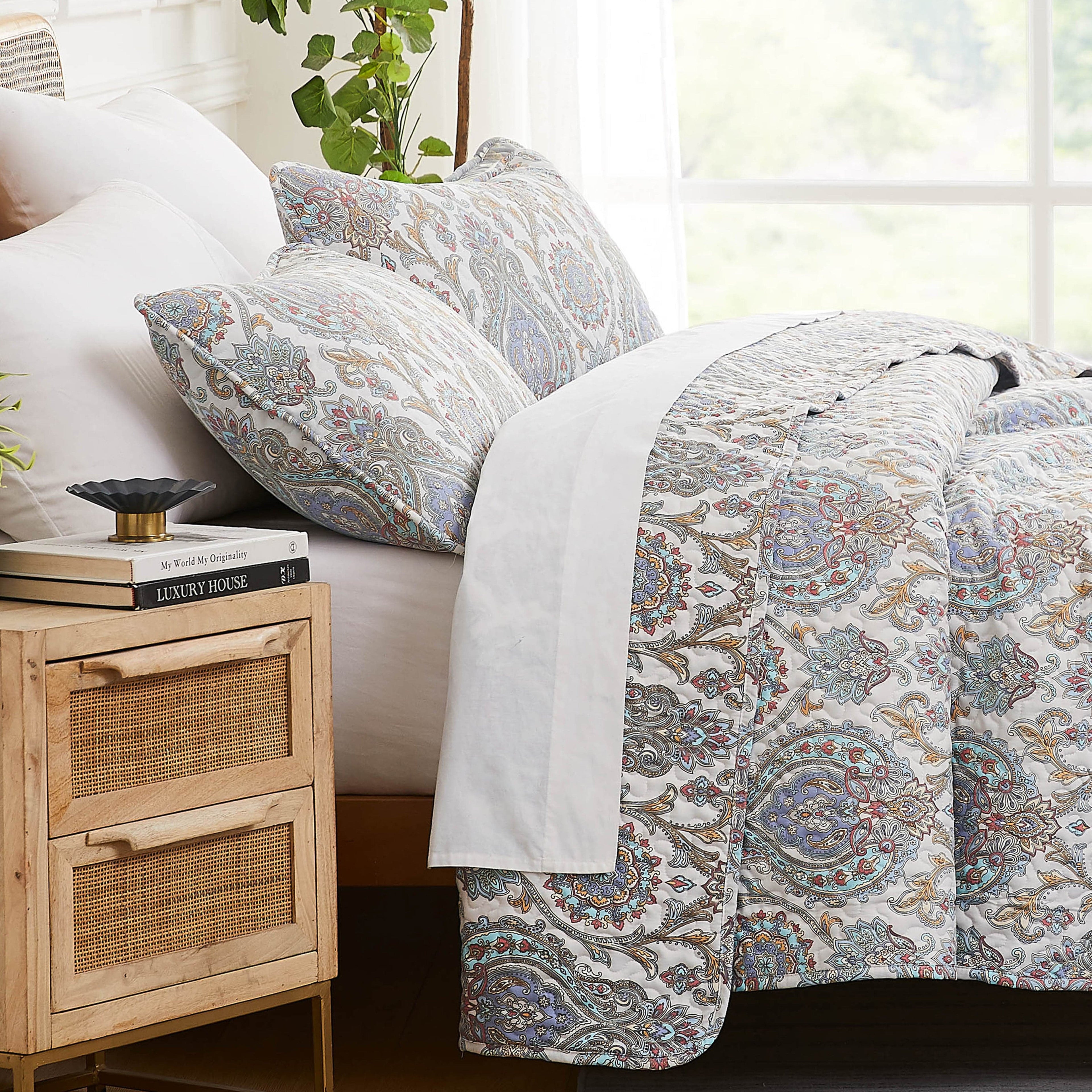 Boho Paisley Quilt Set