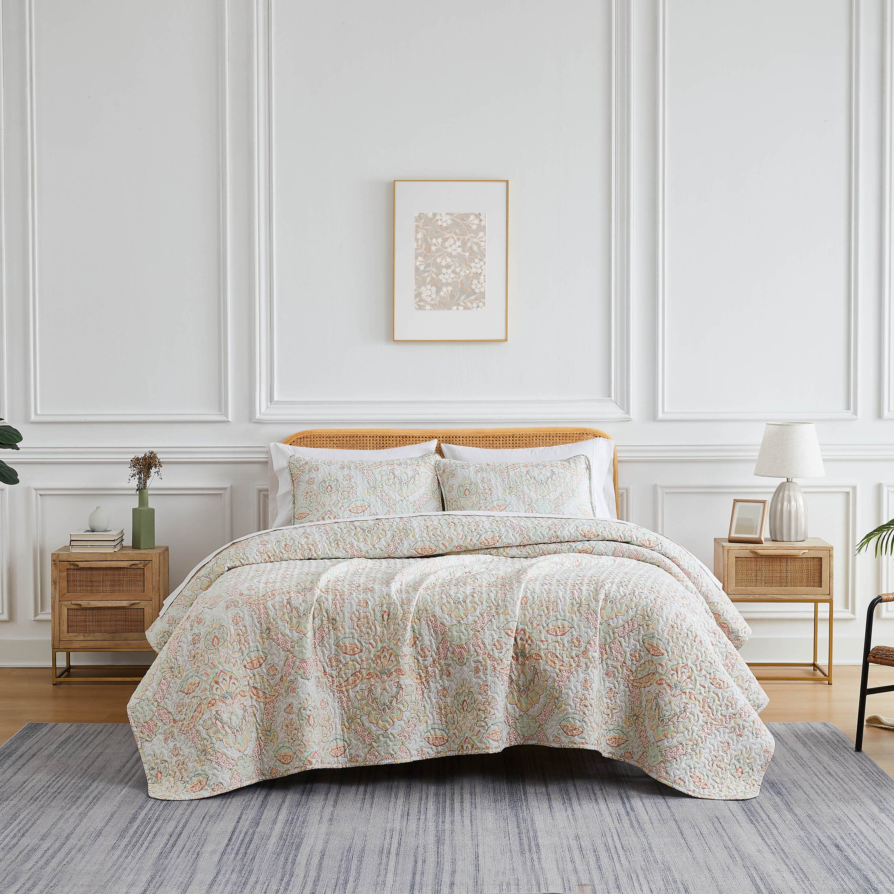 Front View of Enchantment Quilt Set in coral#color_enchantment-coral