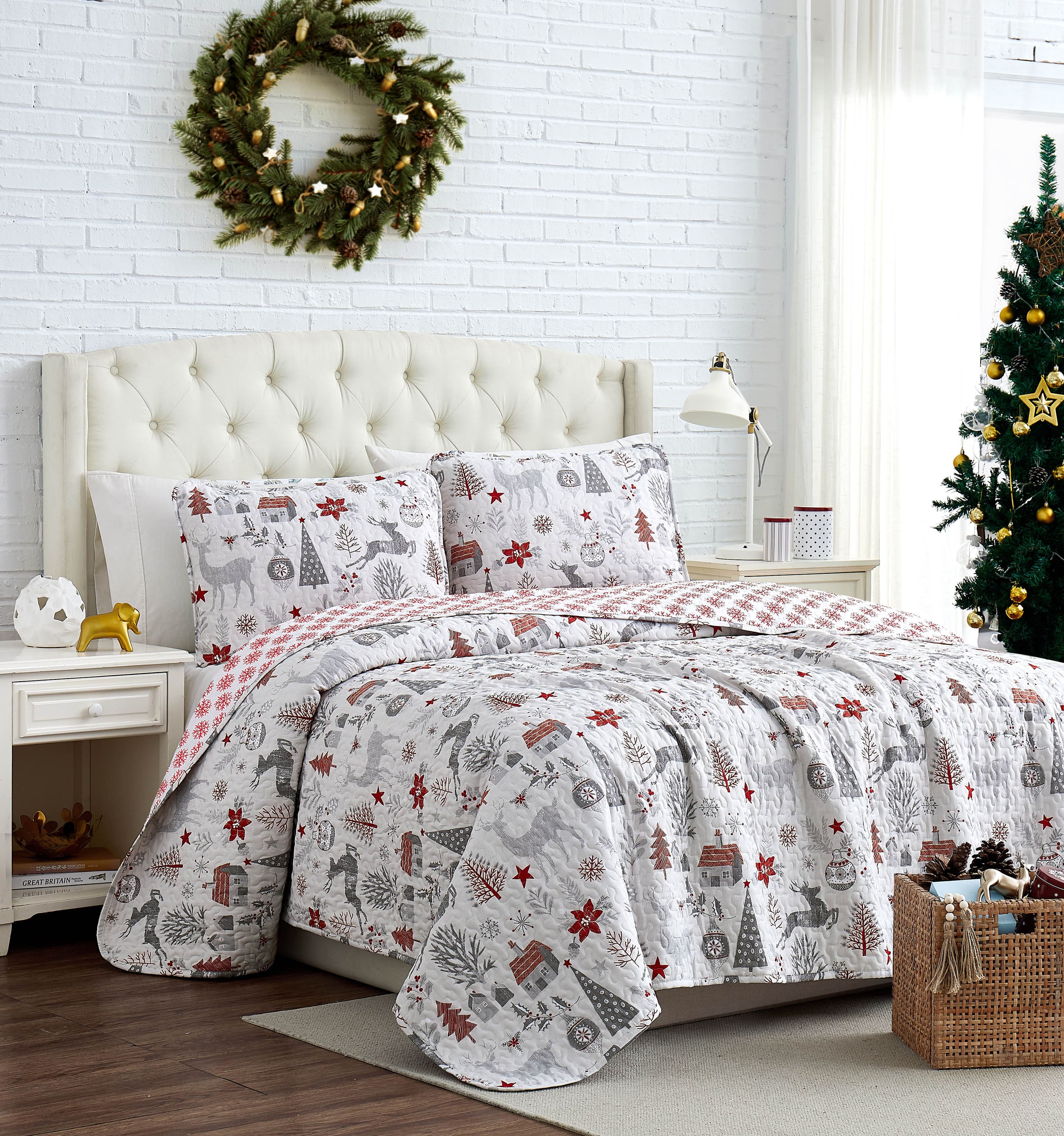 Holly Jolly Lane Oversized Quilt Set