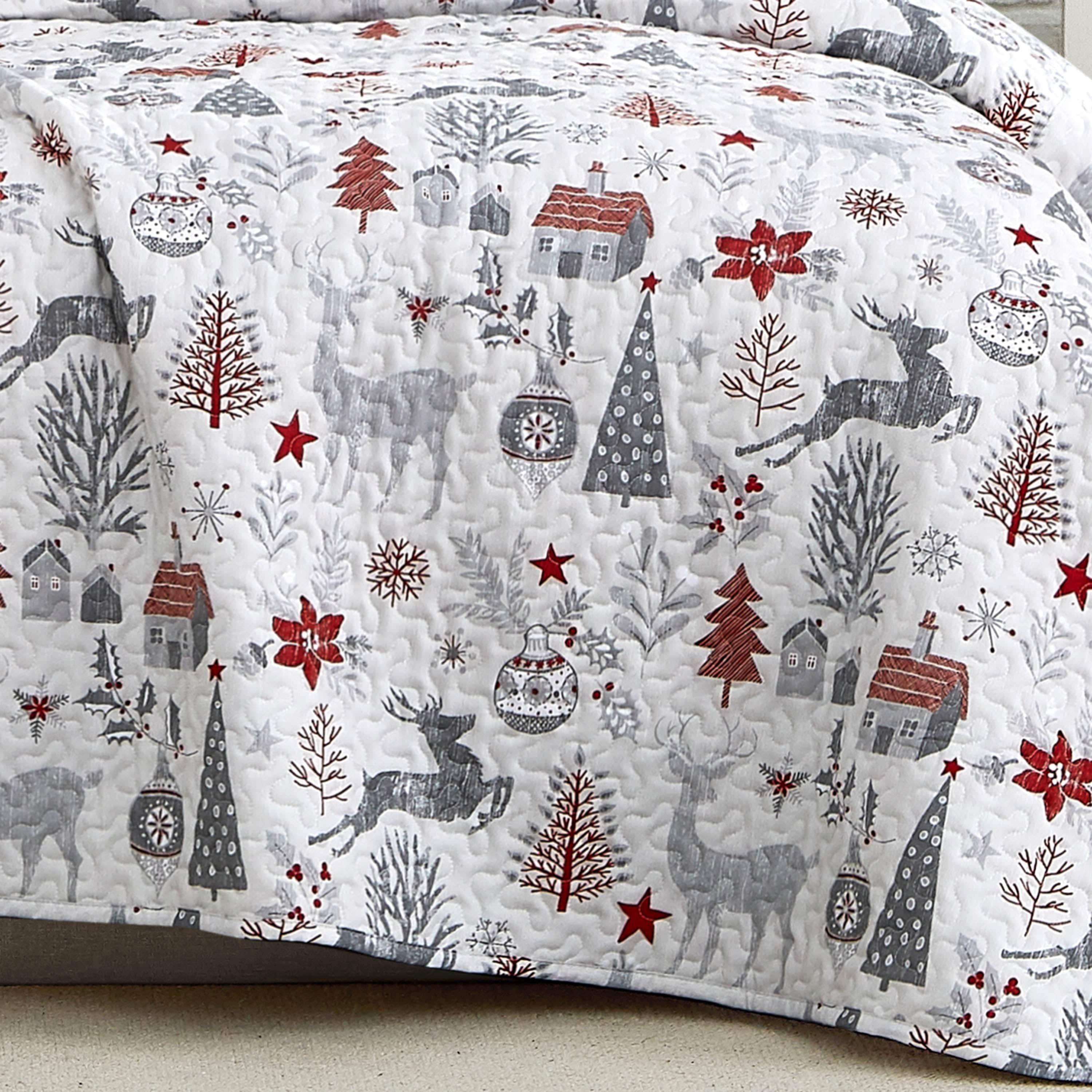 Holly Jolly Lane Oversized Quilt Set