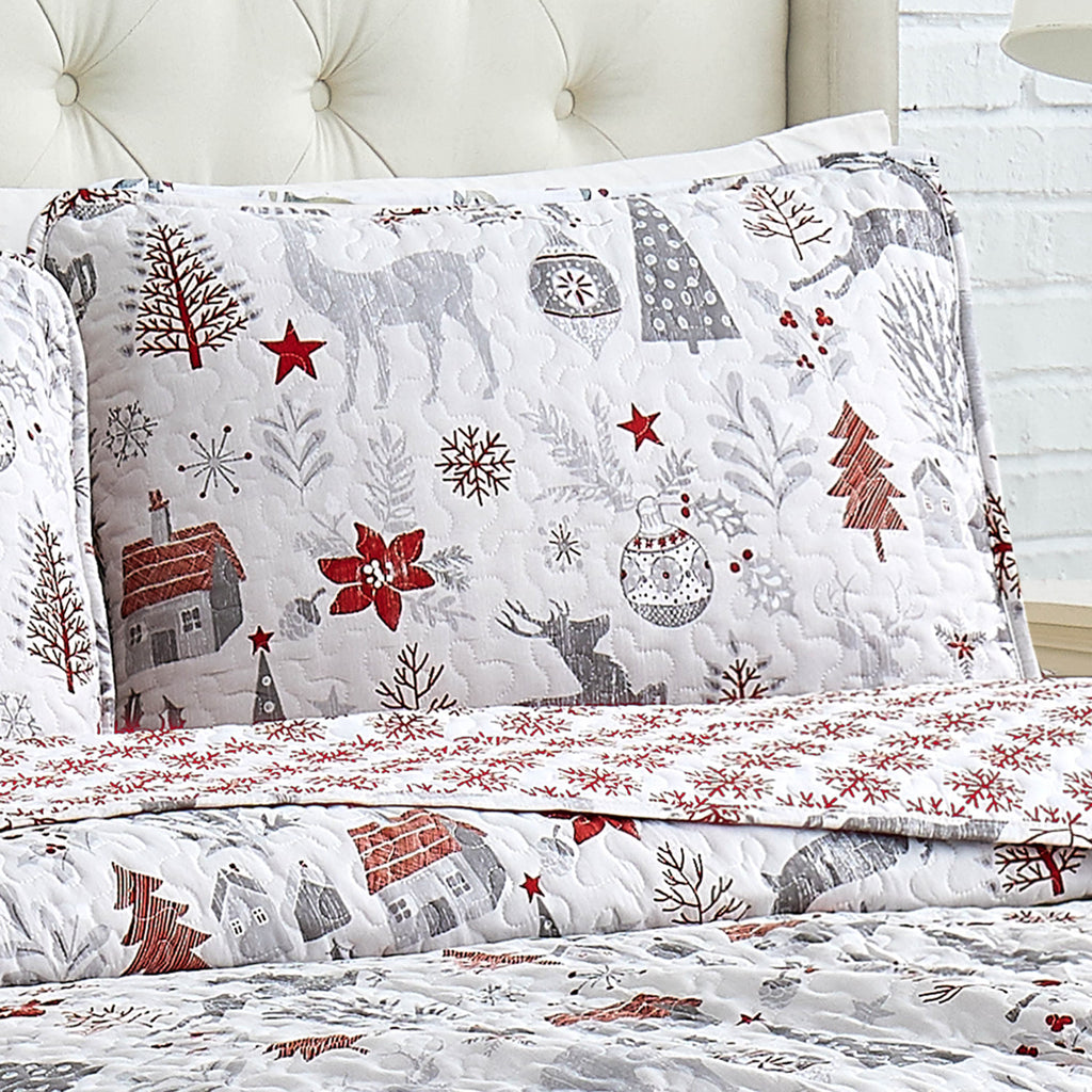 Holly Jolly Lane Oversized Quilt Set