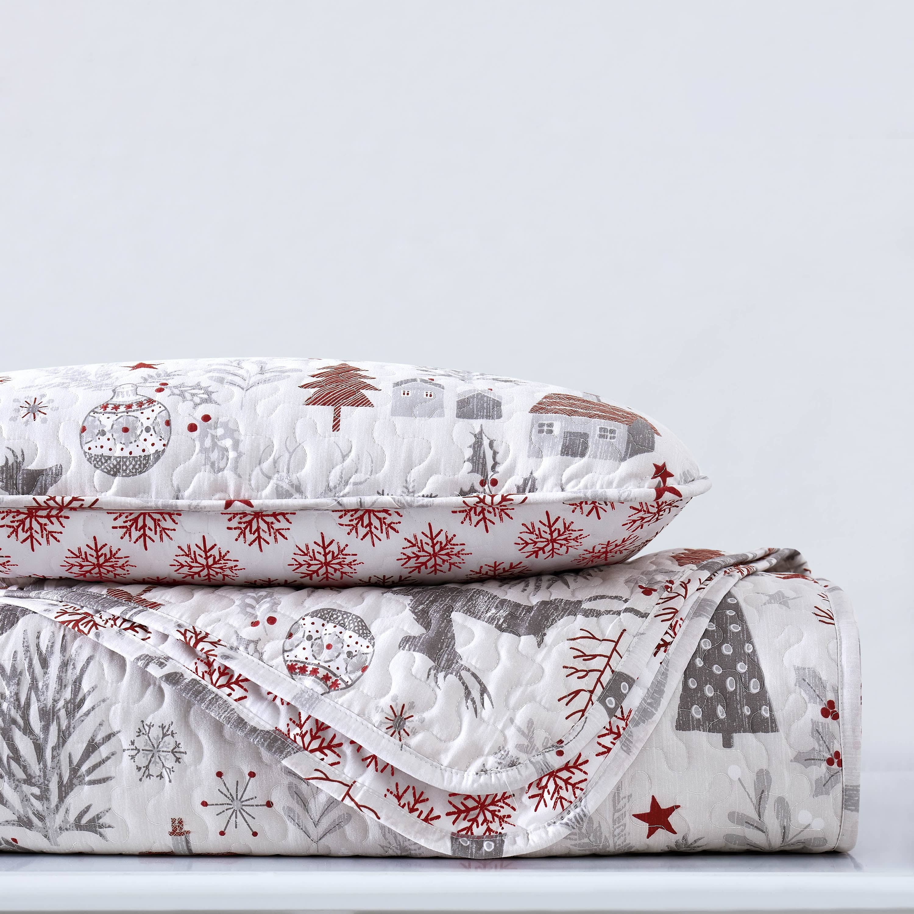 Holly Jolly Lane Oversized Quilt Set