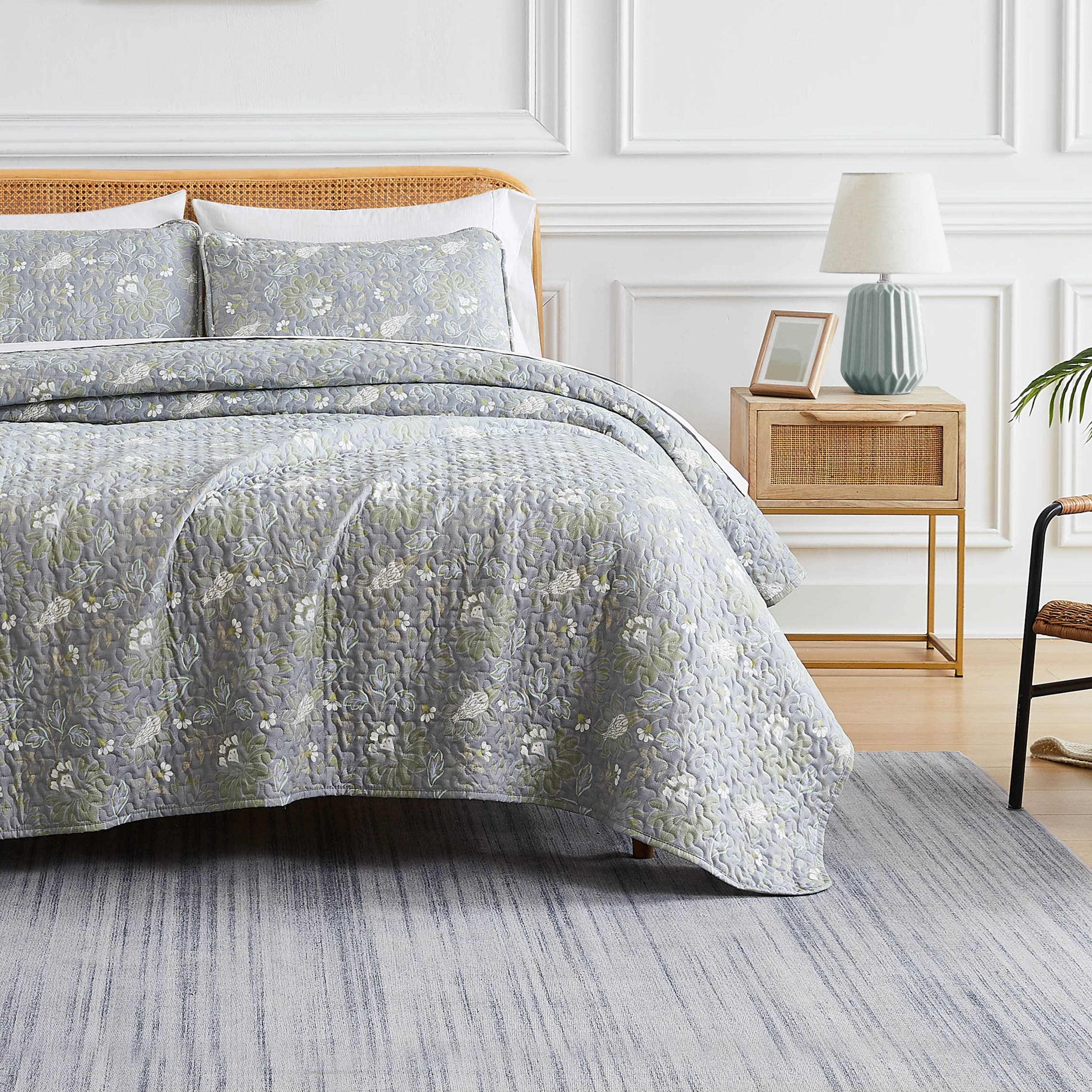 Infinite Blossom Quilt Set