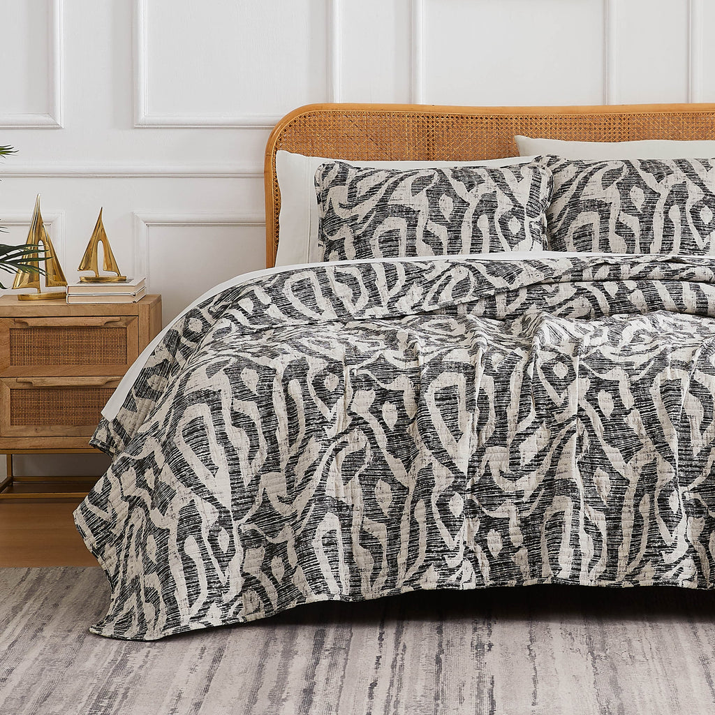 Khari Oversized Quilt Set