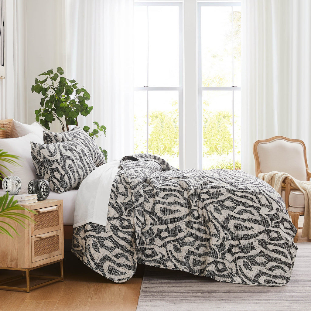 Khari Oversized Quilt Set