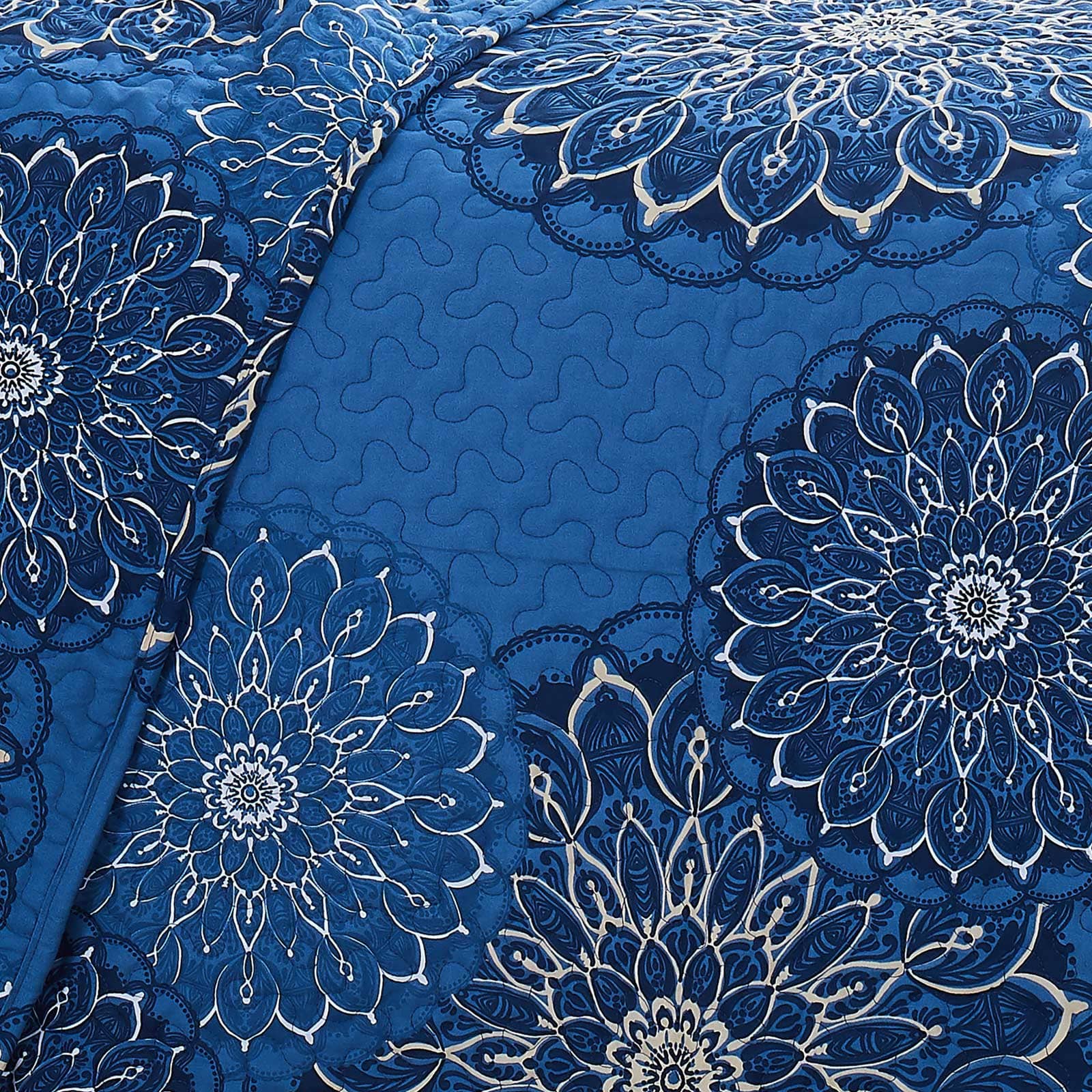 Midnight Floral Quilt Set