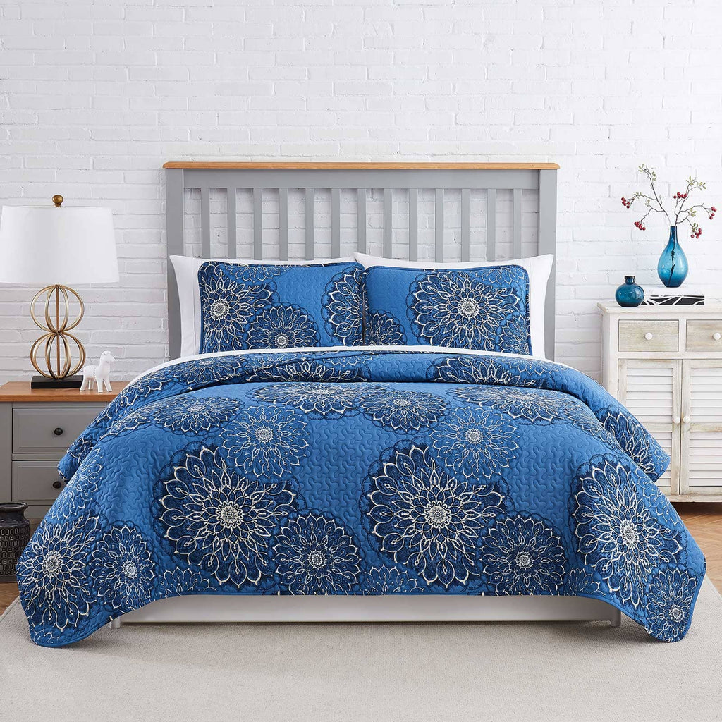 Midnight Floral Quilt Set