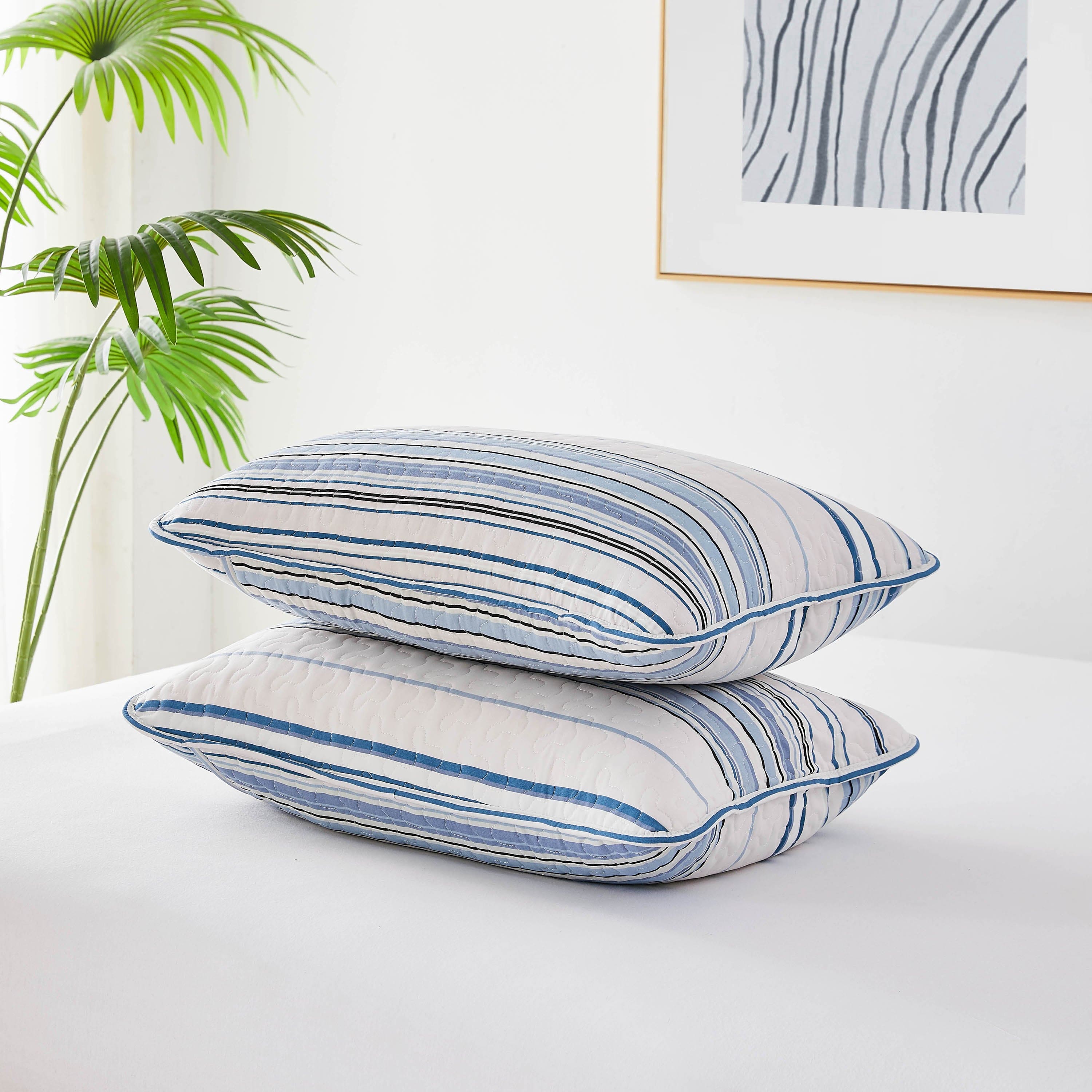 Coastal Stripes Quilt Set