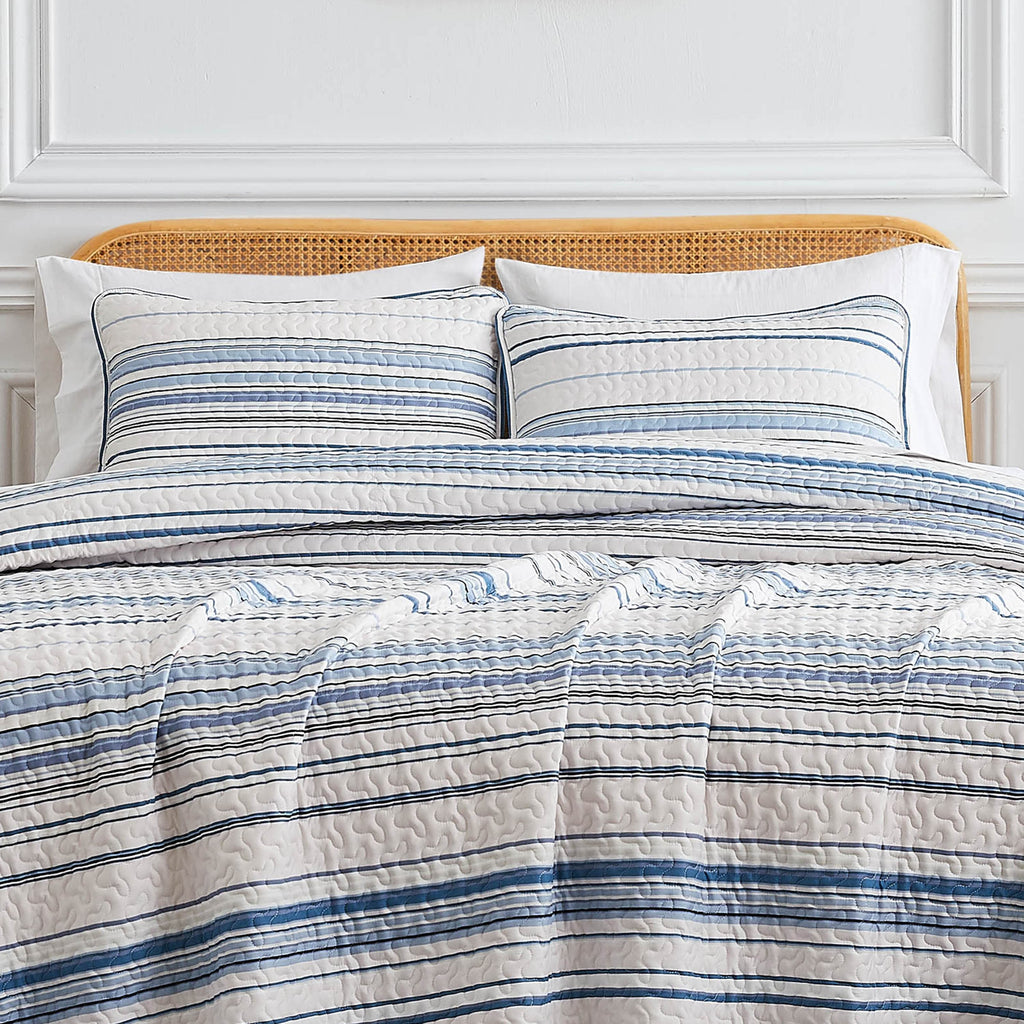 Coastal Stripes Quilt Set
