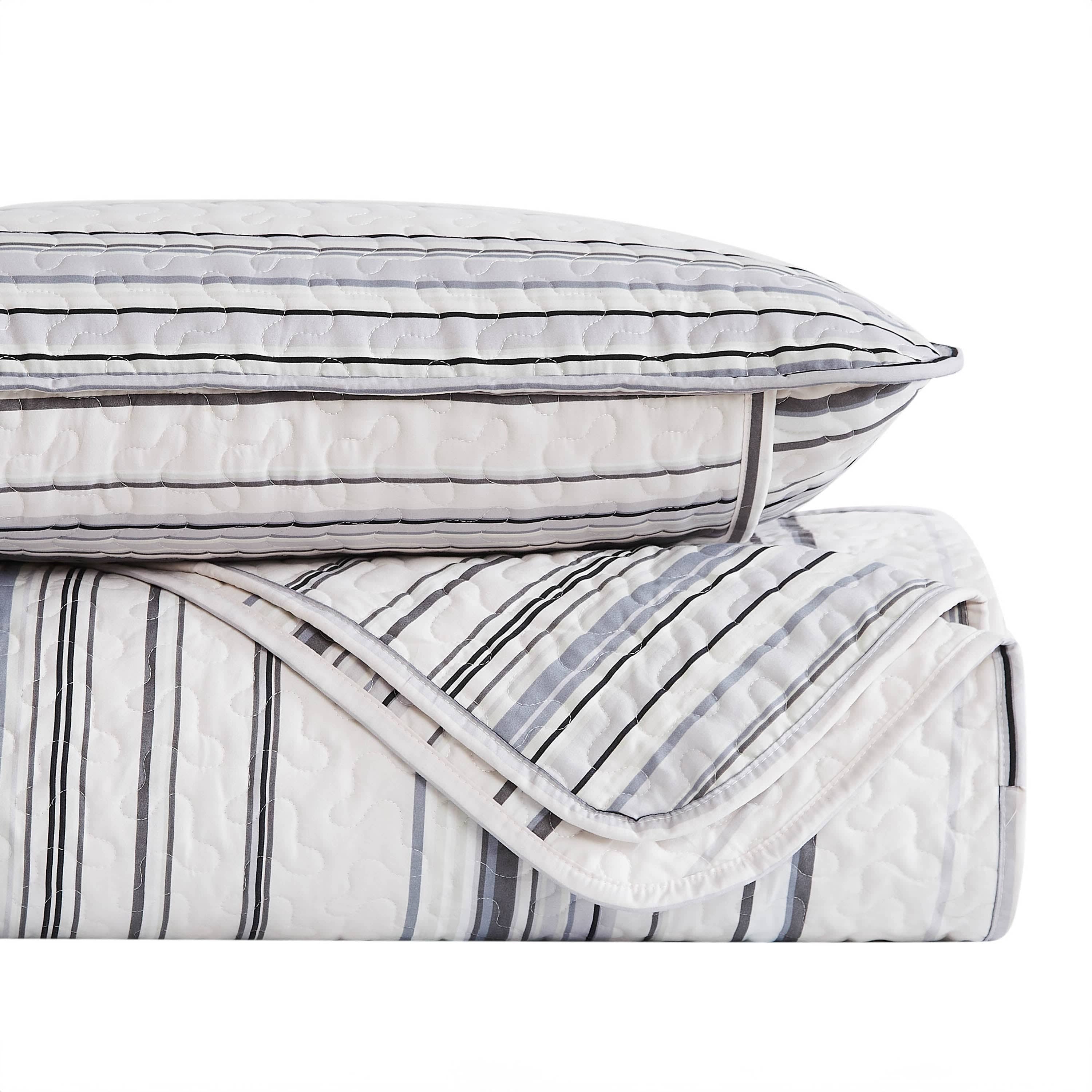 Coastal Stripes Quilt Set