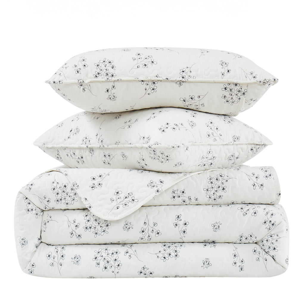 Sweet Florals Quilt Set