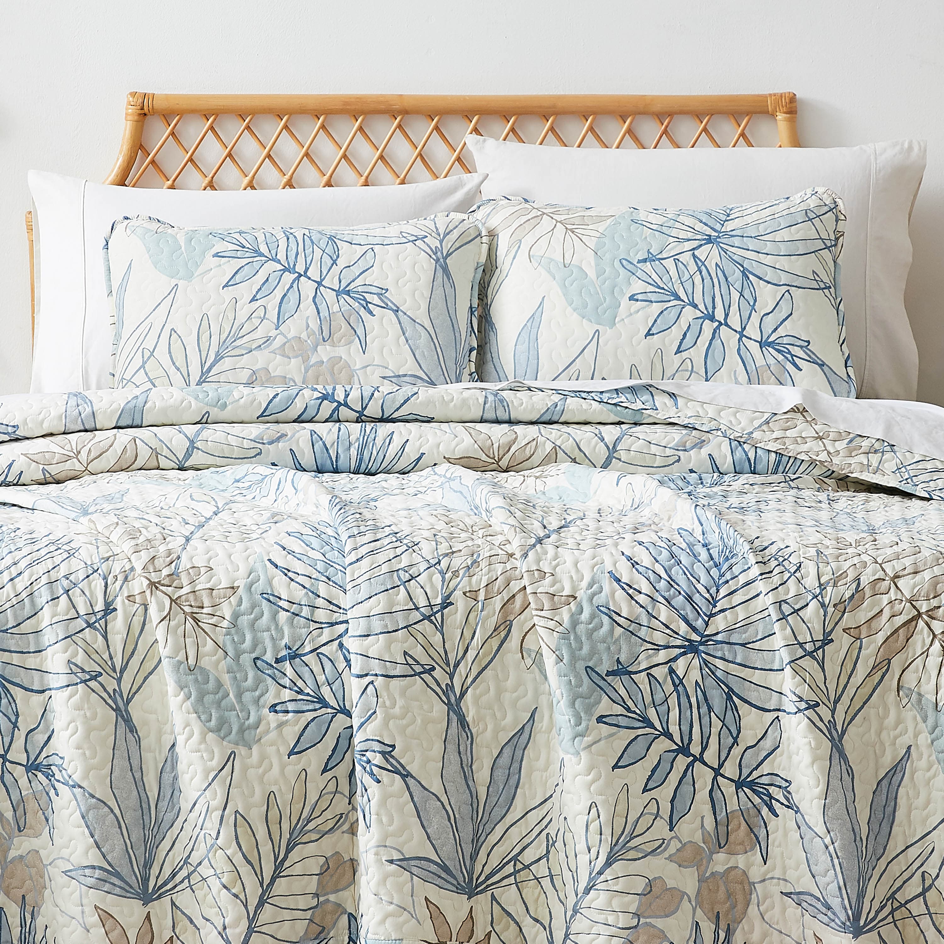 Tropic Leaf Quilt Set