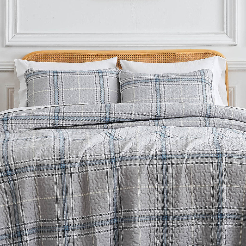 Vilano Plaid Quilt Set