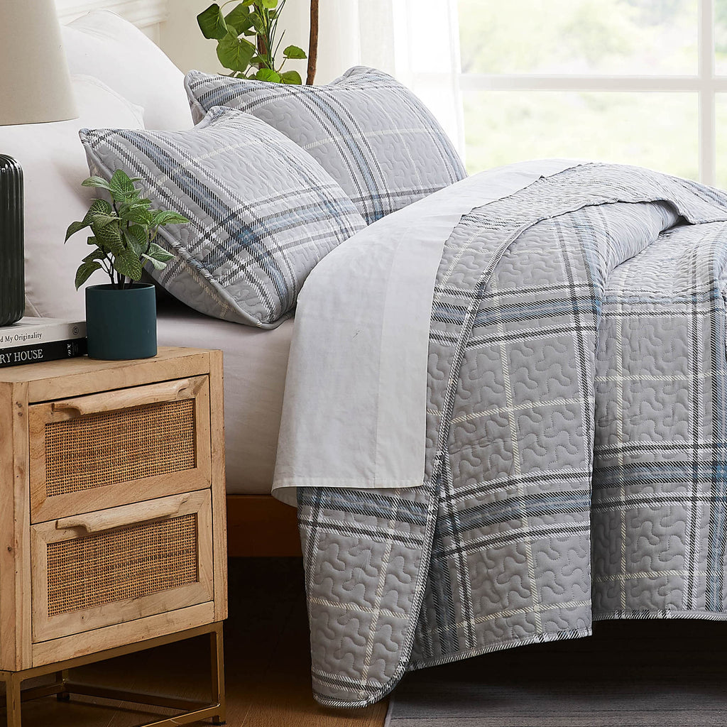 Vilano Plaid Quilt Set