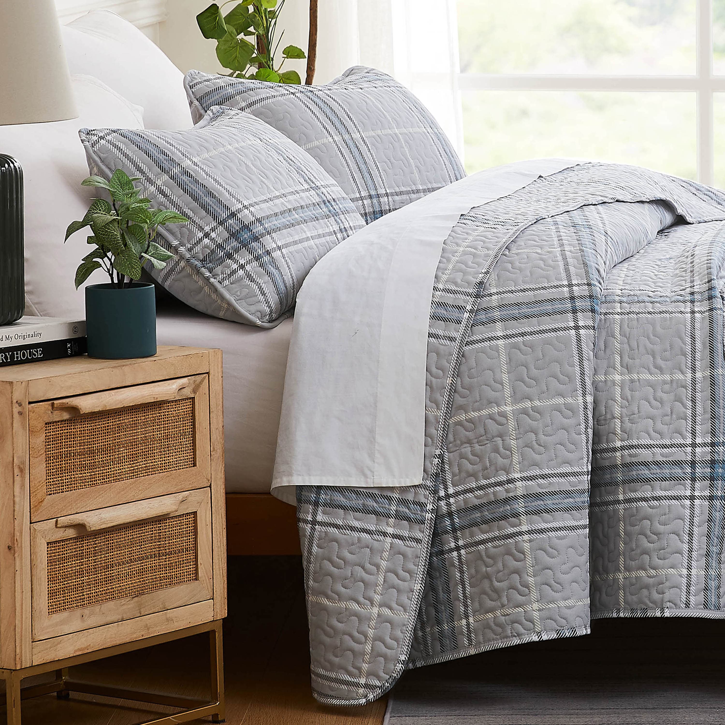 Vilano Plaid Quilt Set