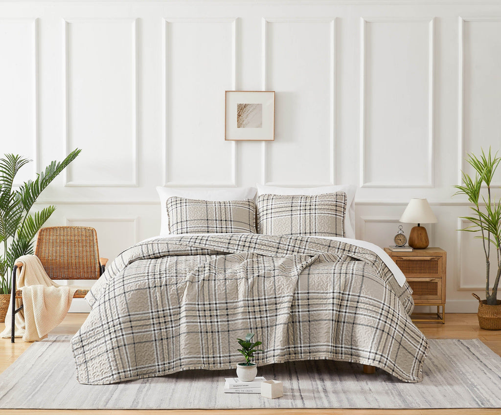 Vilano Plaid Quilt Set