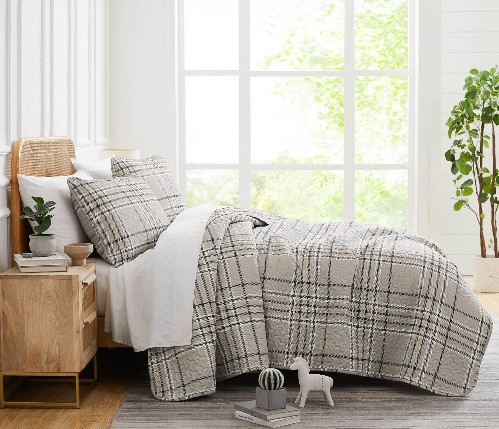 Vilano Plaid Quilt Set