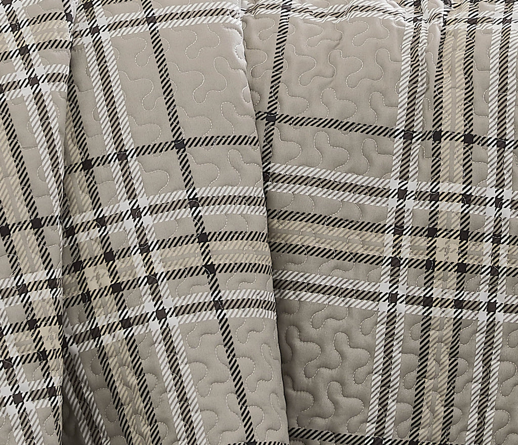 Vilano Plaid Quilt Set