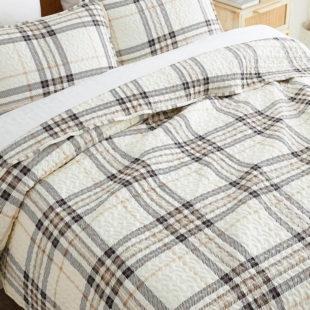 Vilano Plaid Quilt Set