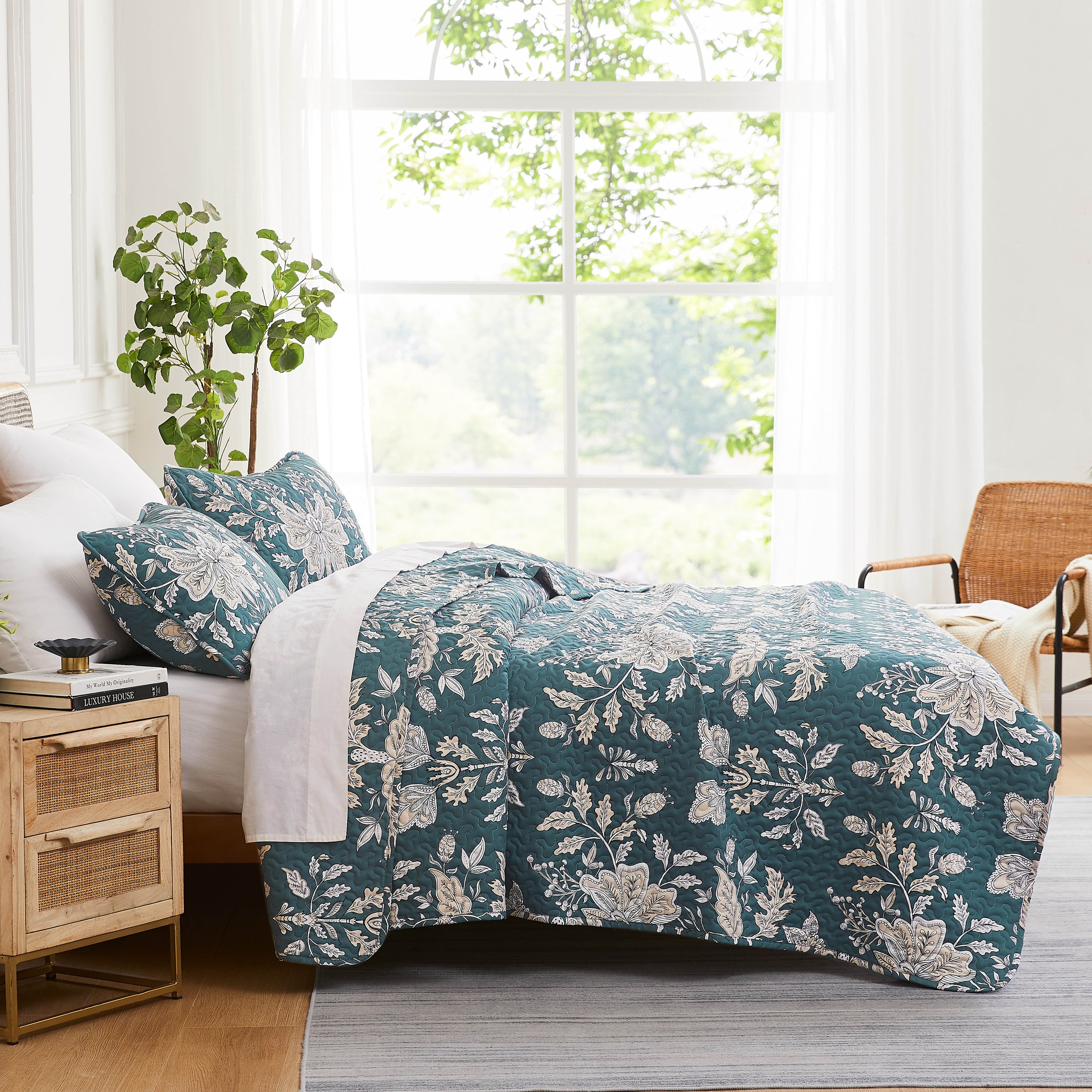 Vintage Garden Quilt Set