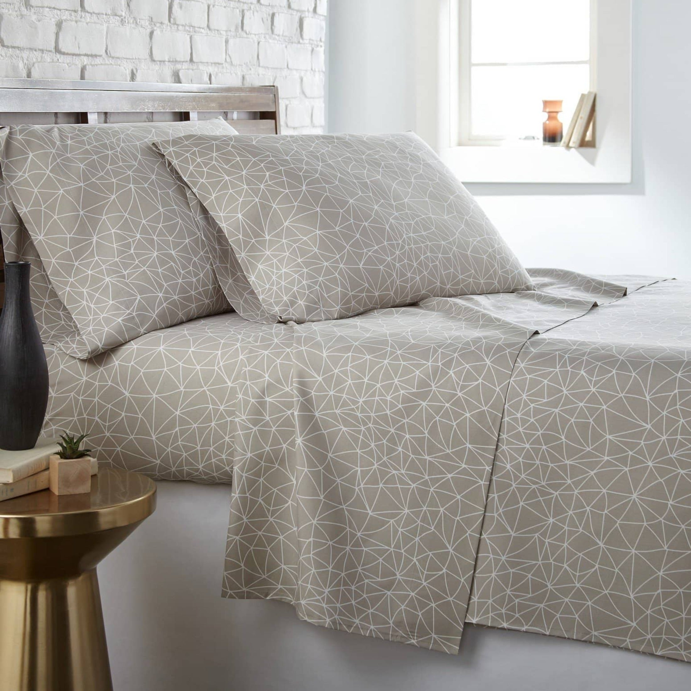 #color_geometric-maze-taupe
