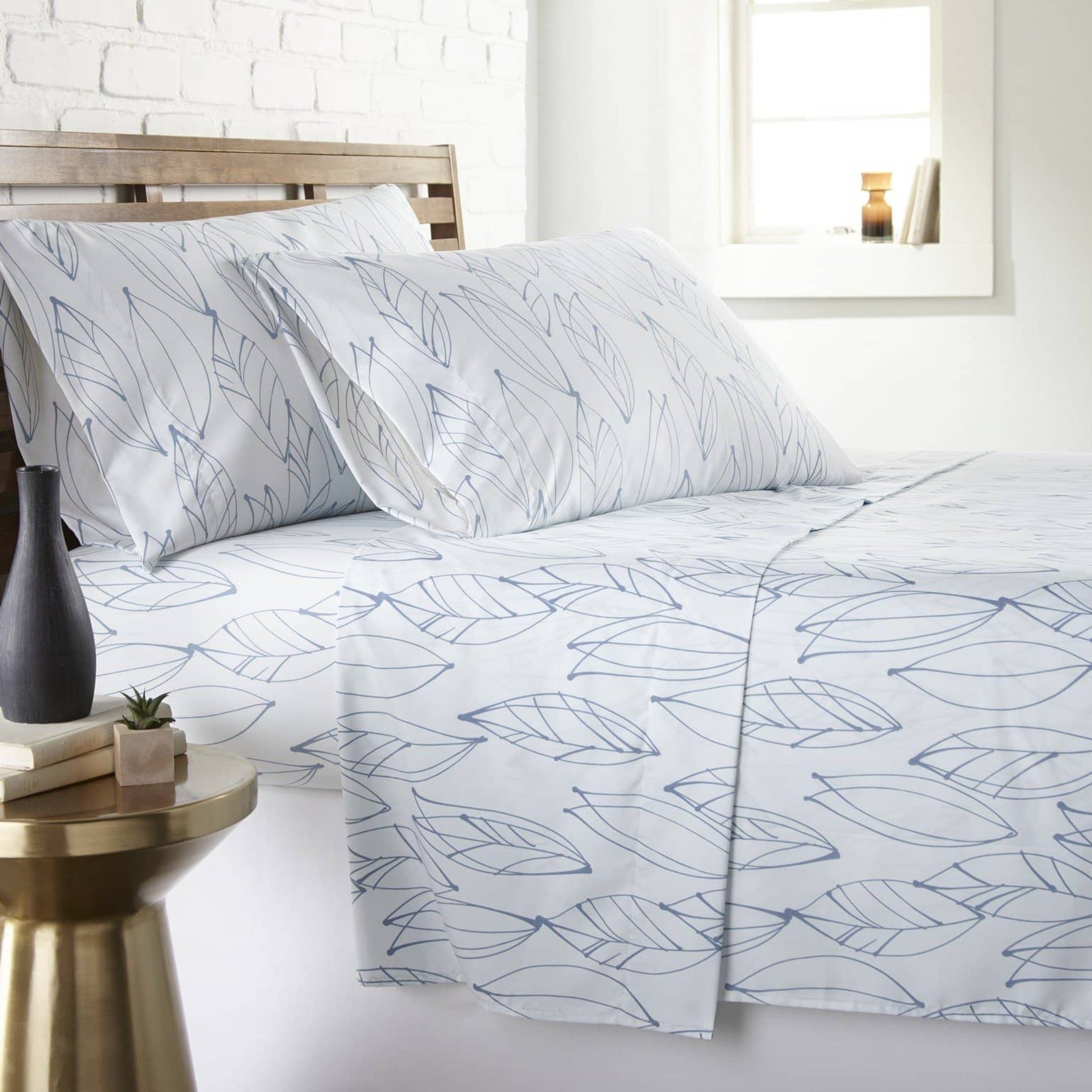#color_modern-foliage-white-and-blue