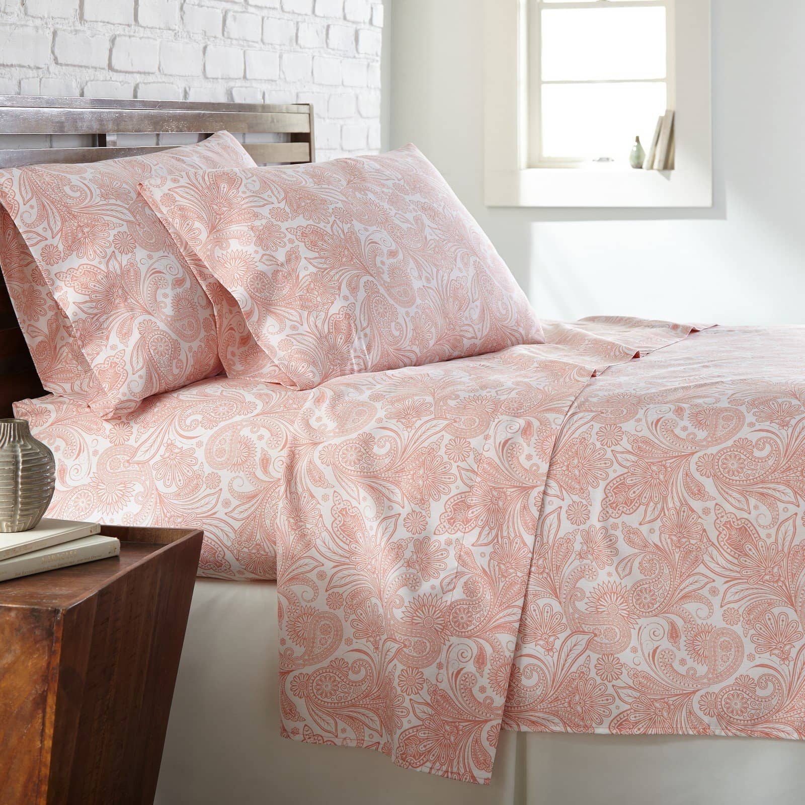#color_perfect-paisley-white-with-coral-haze