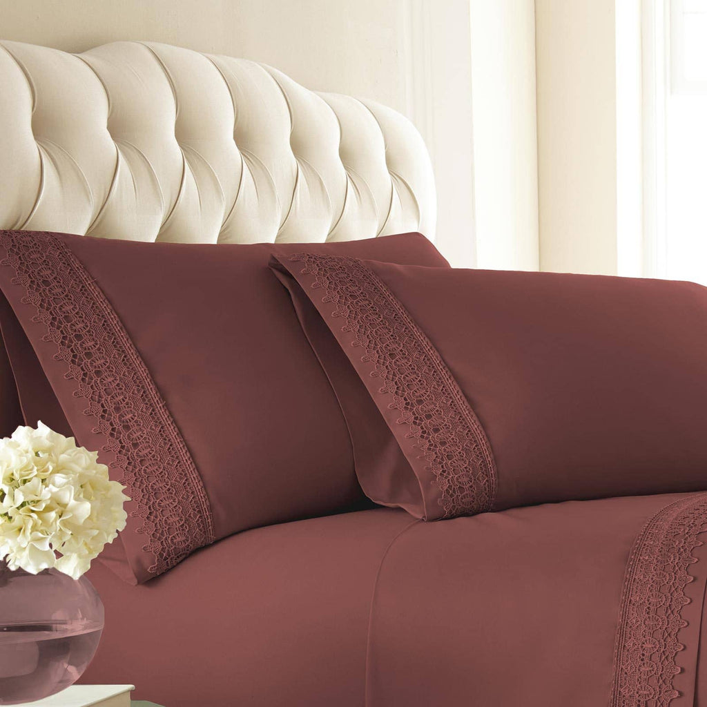 Vilano Lace Hem Pillow Cases