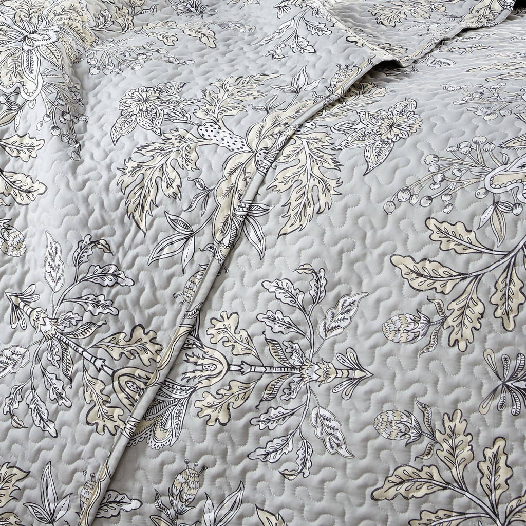 Vintage Garden Quilt Set