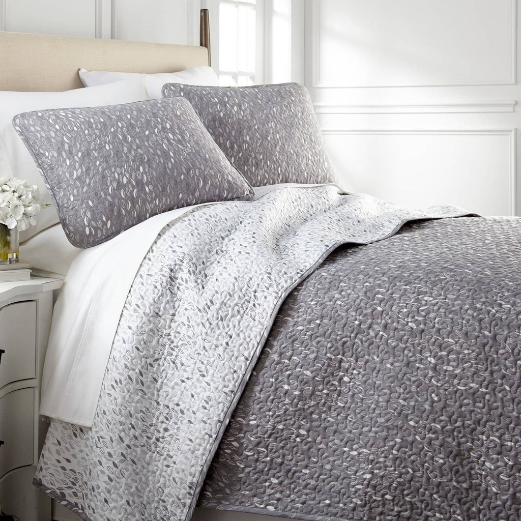 Botanical Leaves Reversible Quilt Set