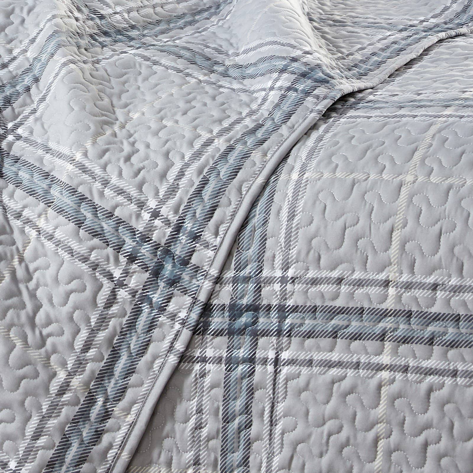 Vilano Plaid Quilt Set