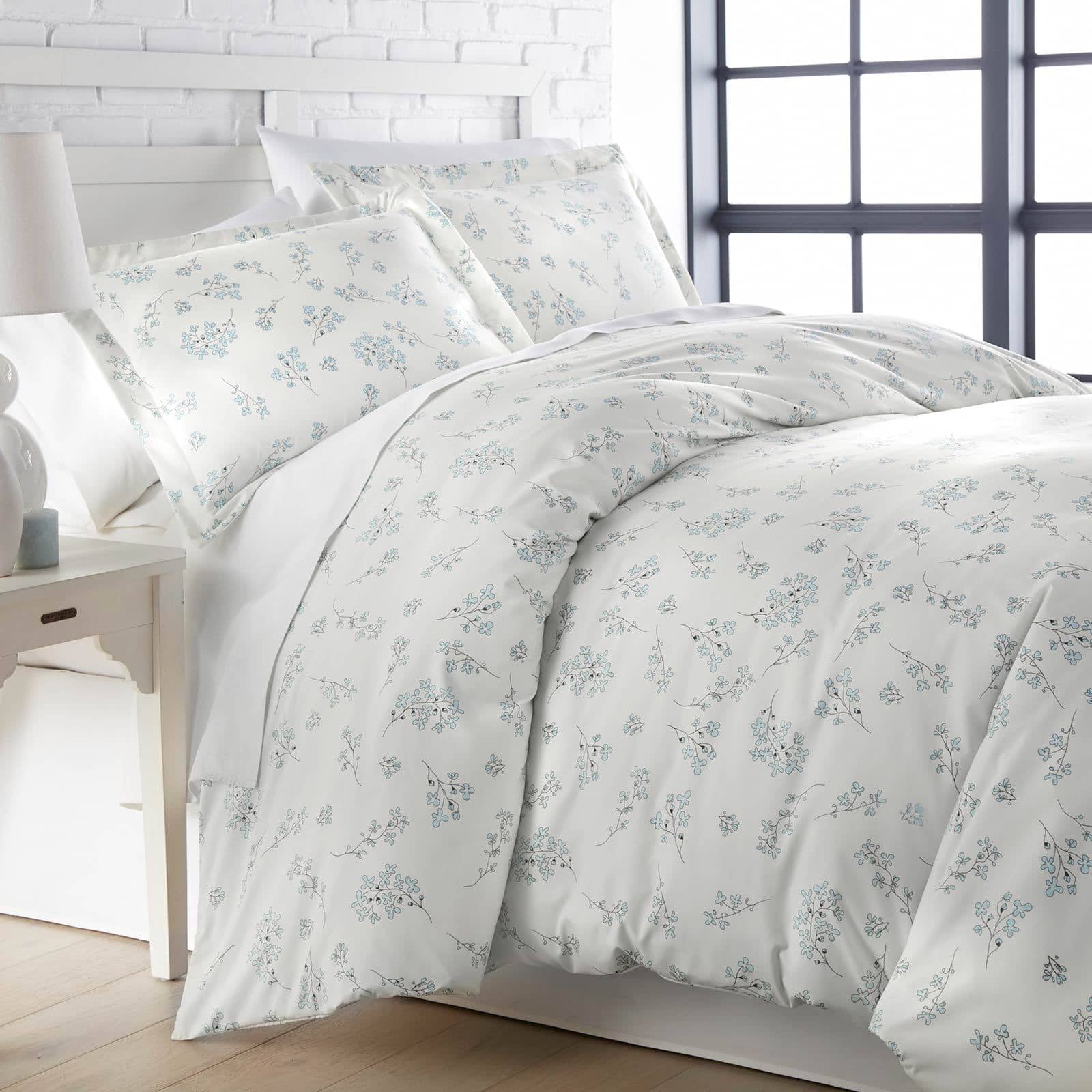 Sweet Florals Reversible Duvet Cover Set