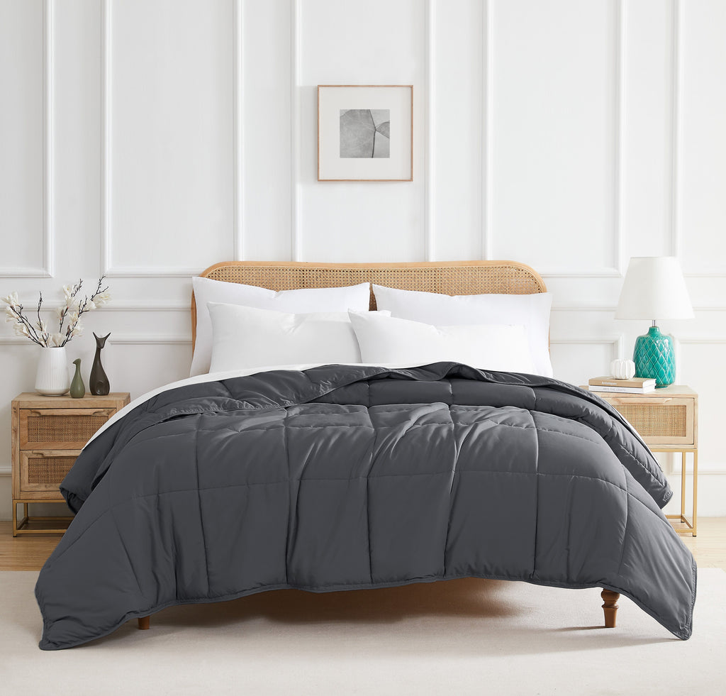 Vilano Down Alternative Comforter